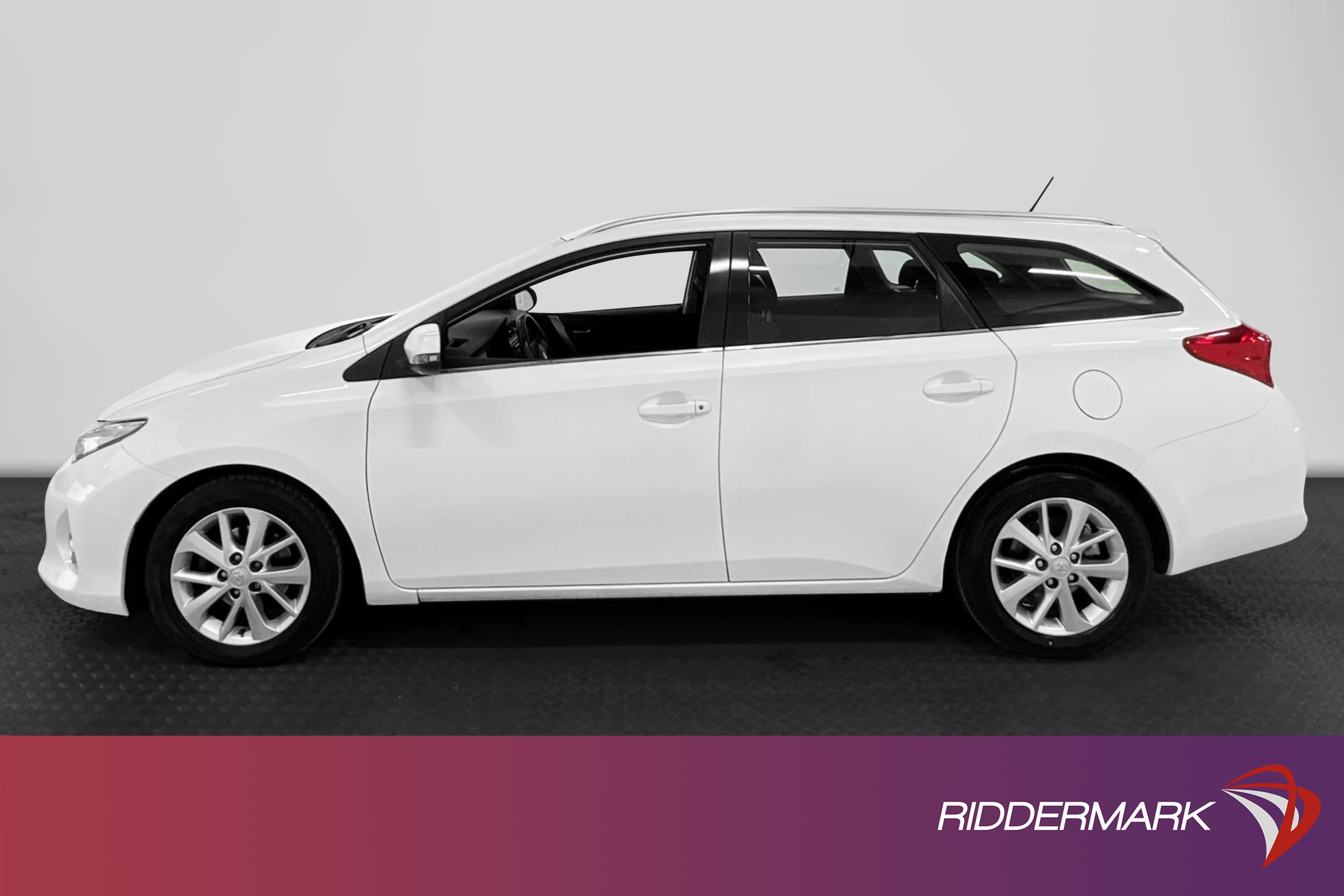 Toyota Auris Touring Sports 1.6 132hk