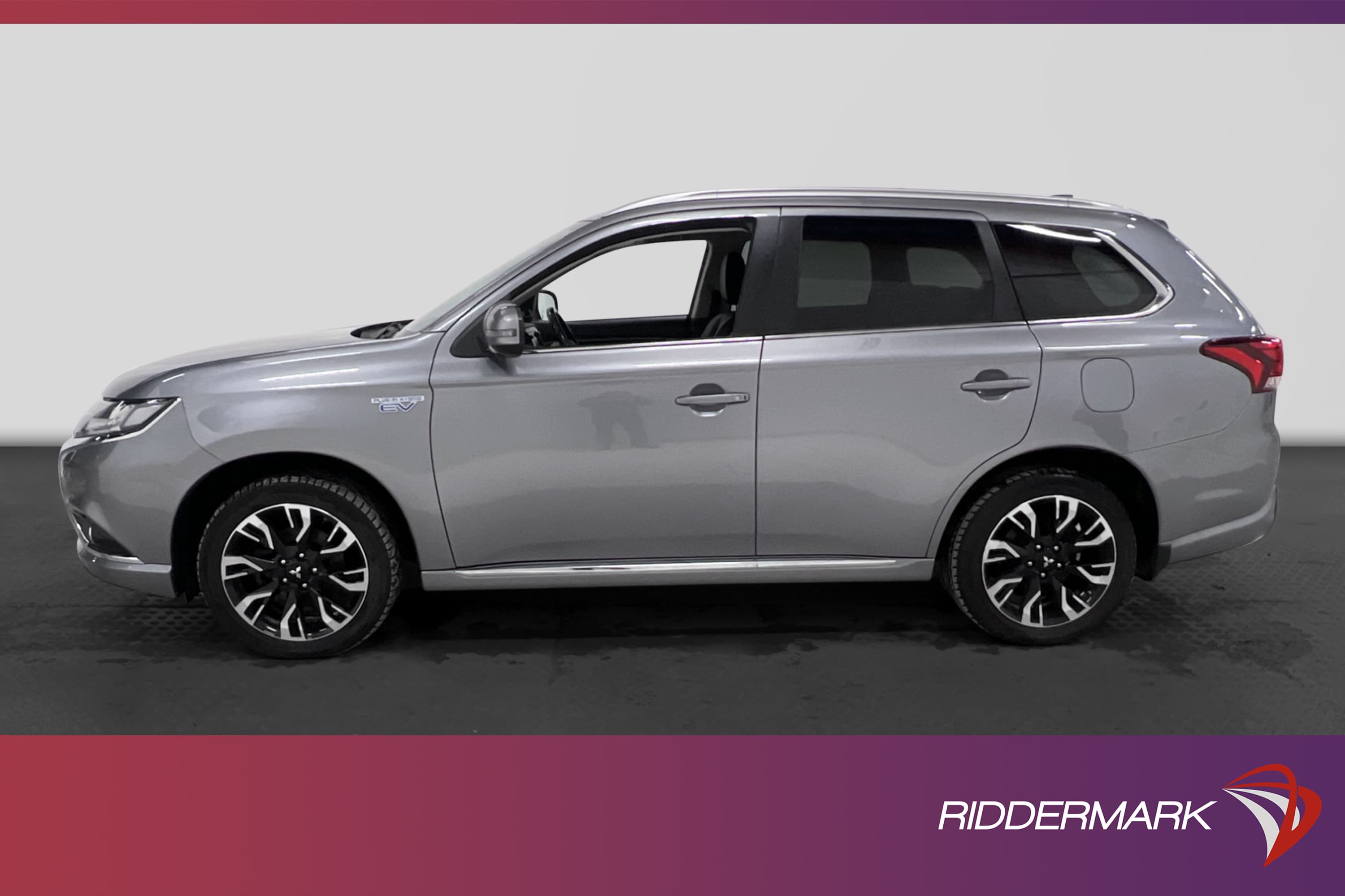 Mitsubishi Outlander P-HEV 2.0 Hybrid 4WD