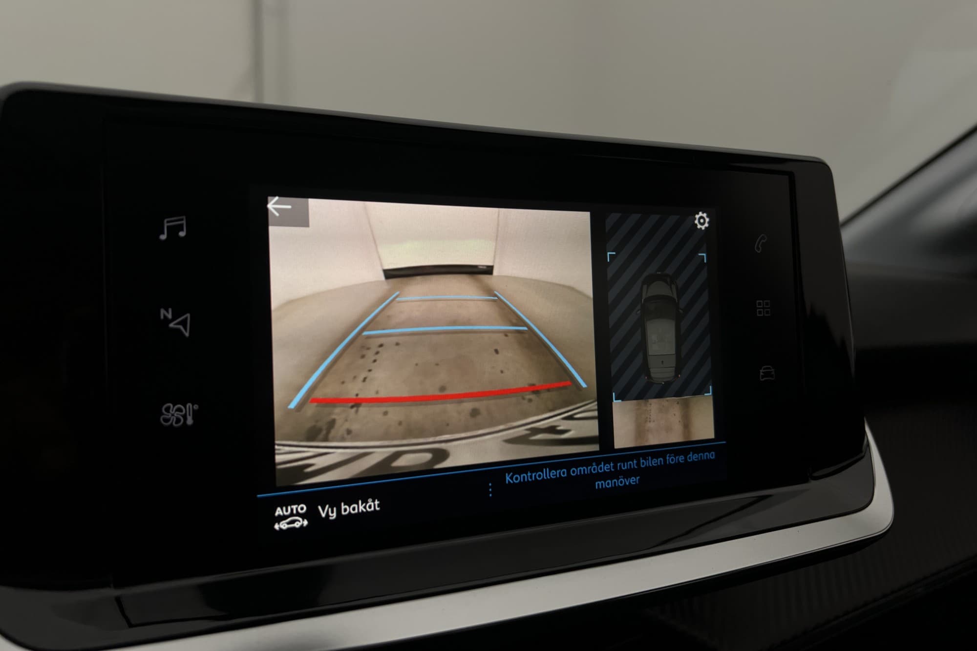 Peugeot 208 1.2 PureTech Allure Pano Värmare Kamera CarPlay