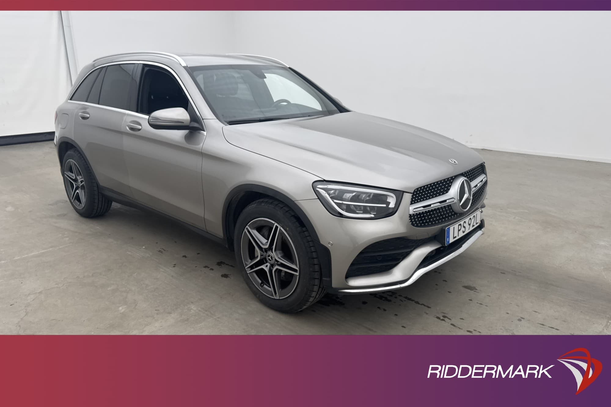 Mercedes-Benz GLC 220 d 4M 194hk AMG Line Kamera Navi Drag