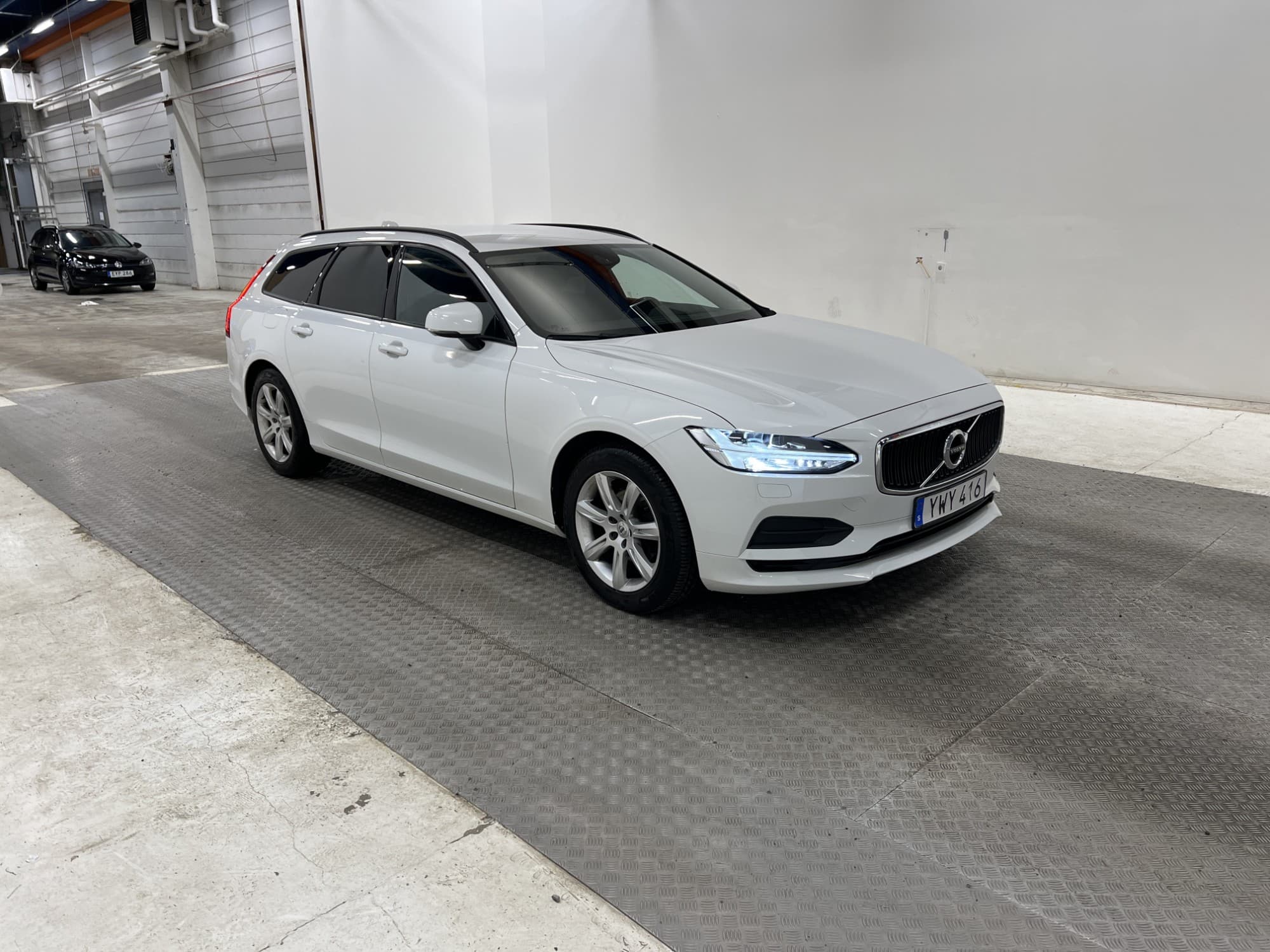 Volvo V90 D3 150hk