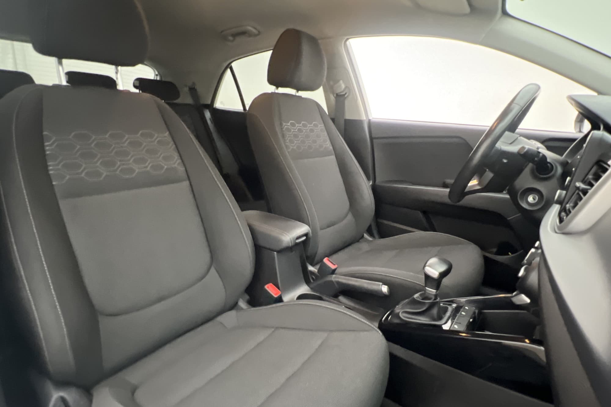 Kia Rio 1.4 99hk En-Brukare P-Sensorer Rattvärme Farthållare