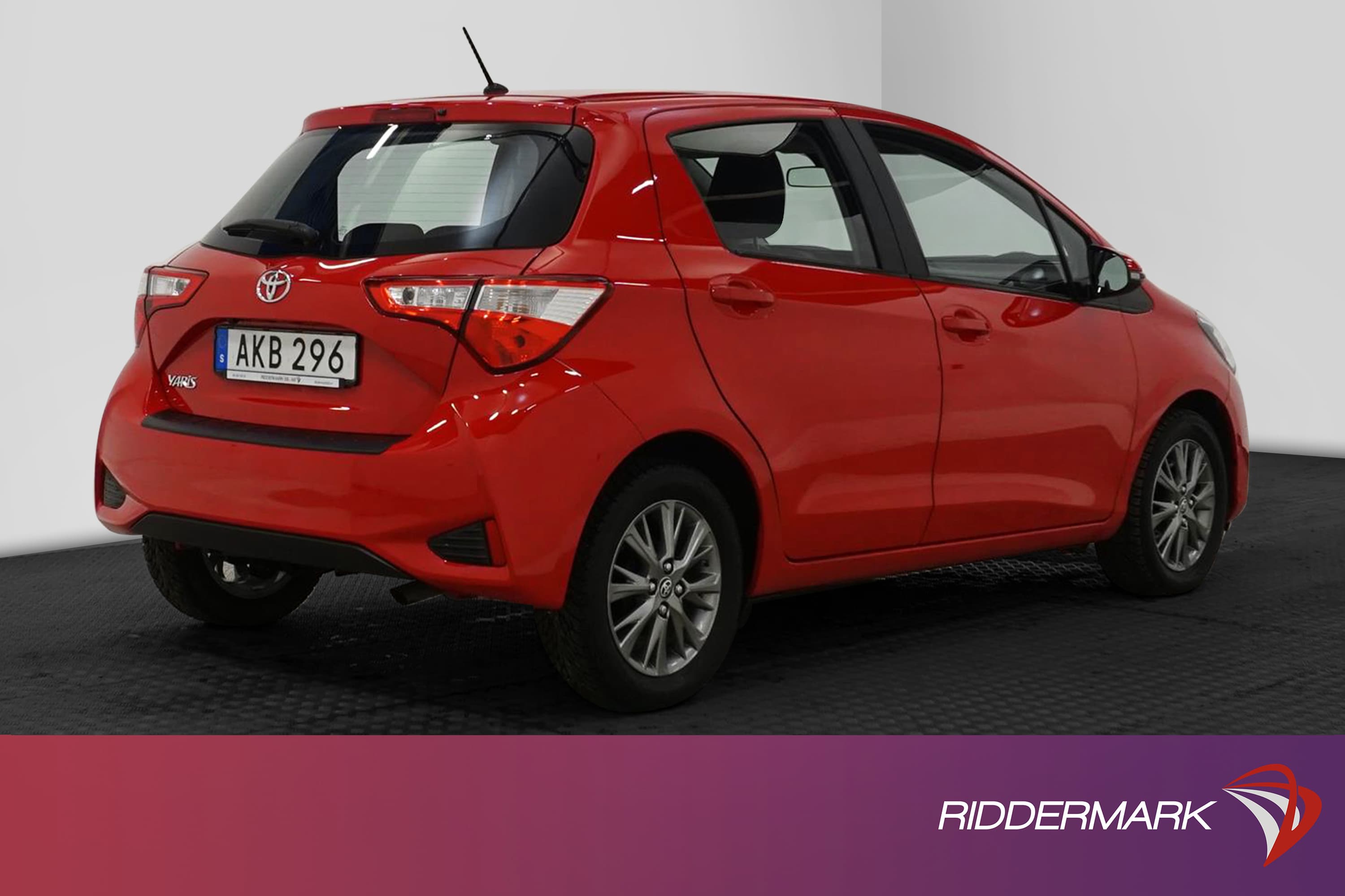 Toyota Yaris 1.5 111hk M&K Värm B-Kam 382kr Skatt 0,49L/mil