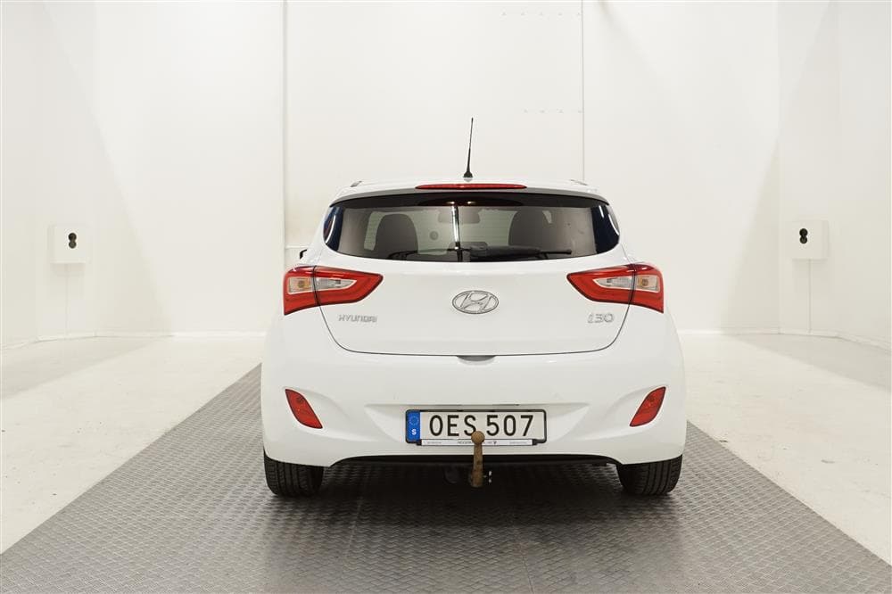 Hyundai i30 1.6 D 136hk Drag Rattvärme Nyservad 0.39l/milexteriör