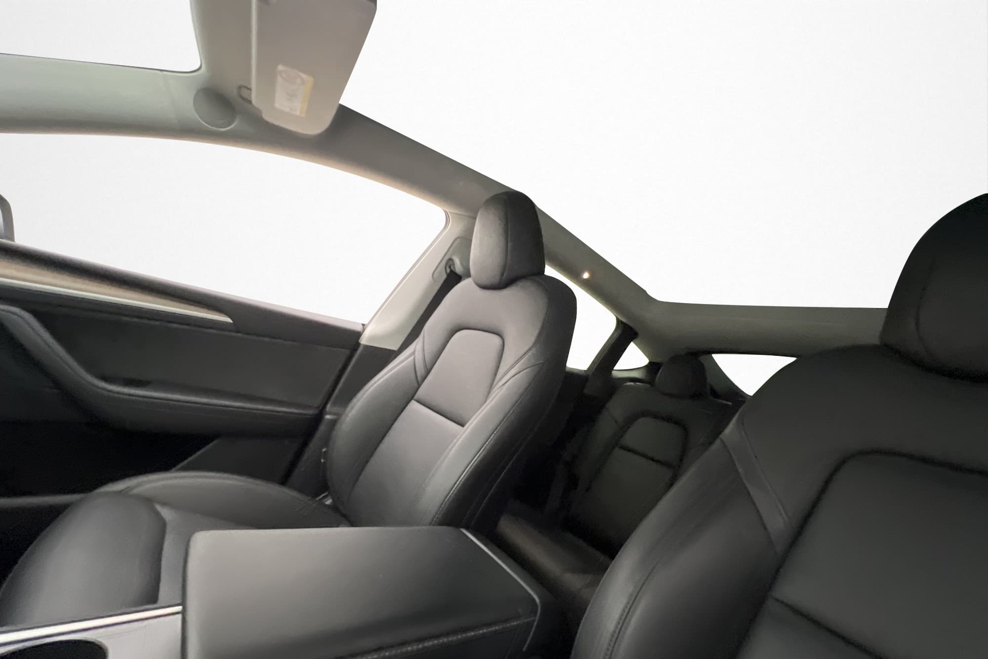 Tesla Model Y Long Range AWD Pano Kamera AP Skinn Moms