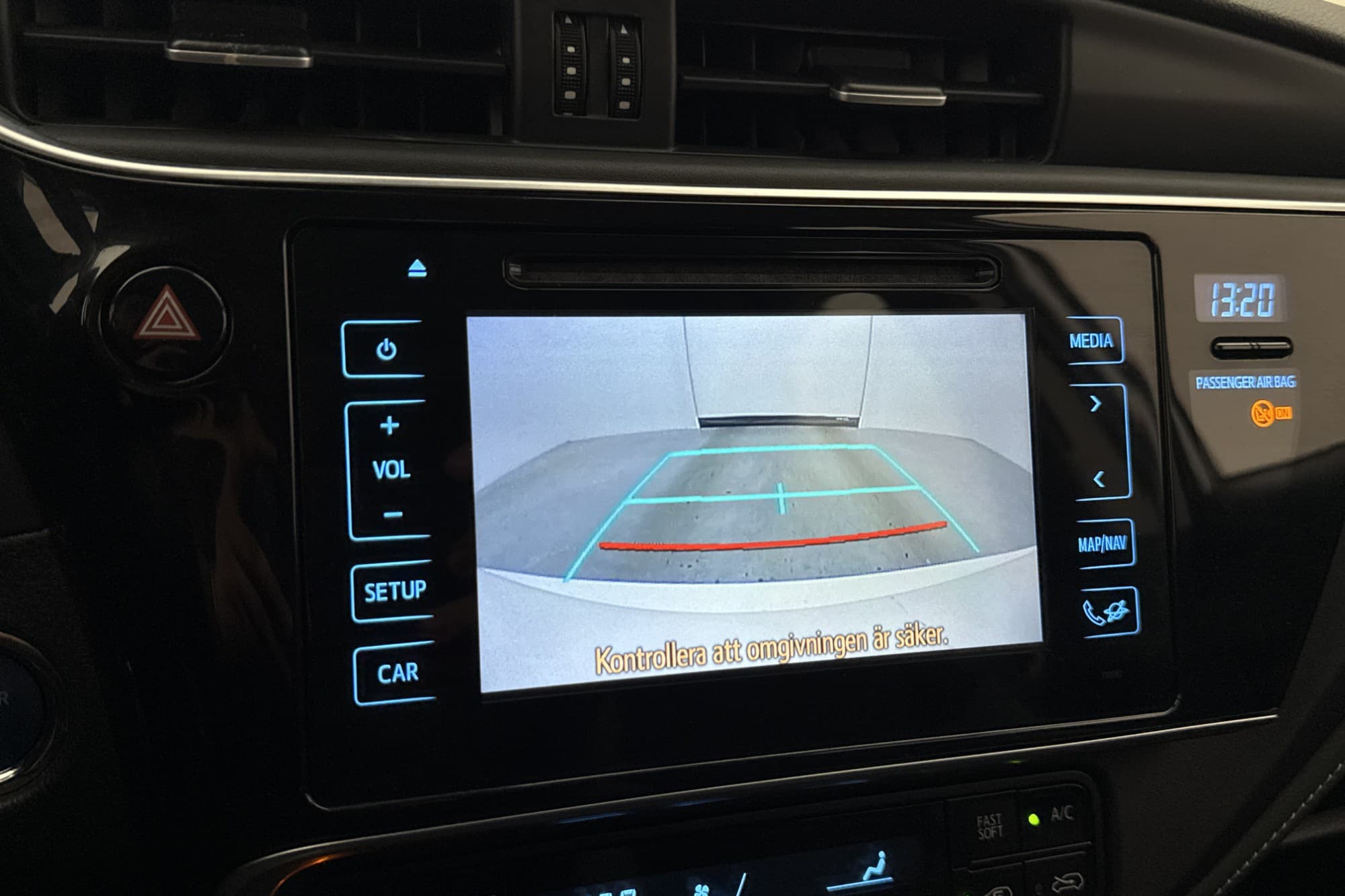 Toyota Auris Hybrid e-CVT 136hk Active Kamera Farthållare