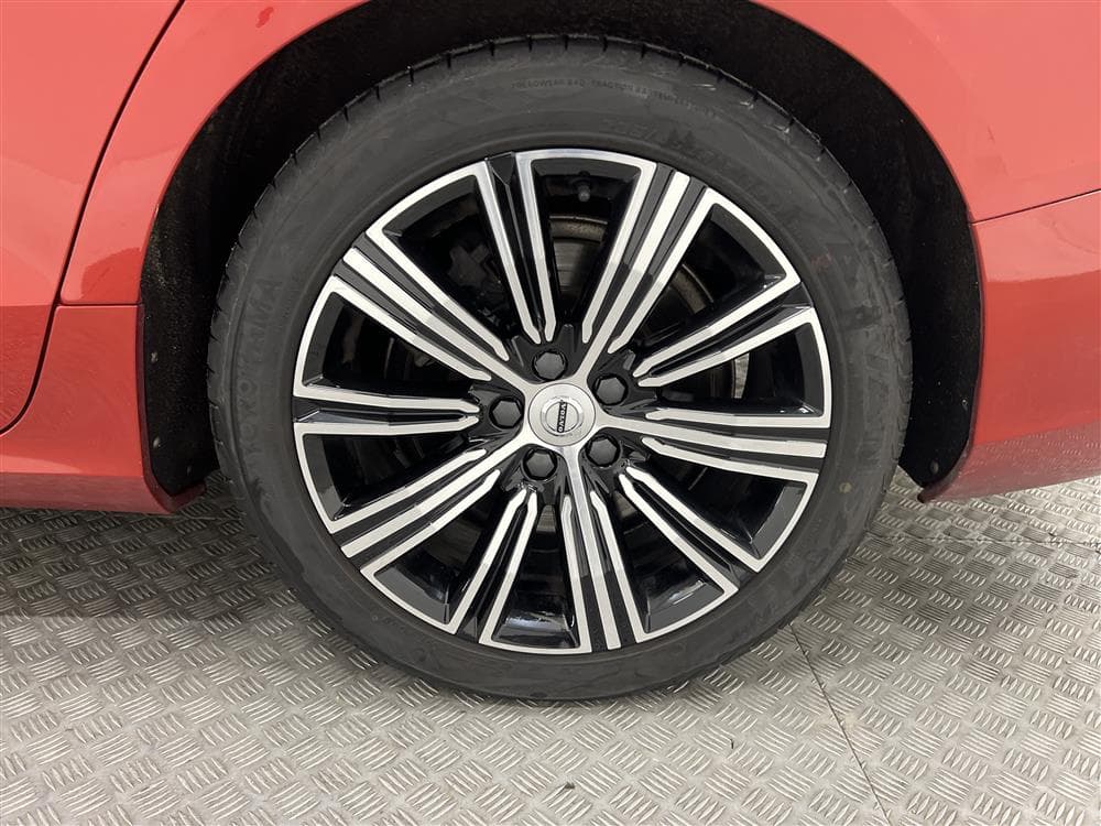 Volvo V60 T5 250hk Inscription Voc HUD B-Värm B-Kam Drag 