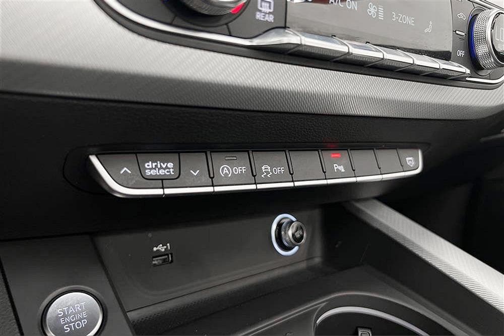 Audi A5 Cabriolet 190hk Skinn Matrix Keyless LÅGMIL Momsinteriör