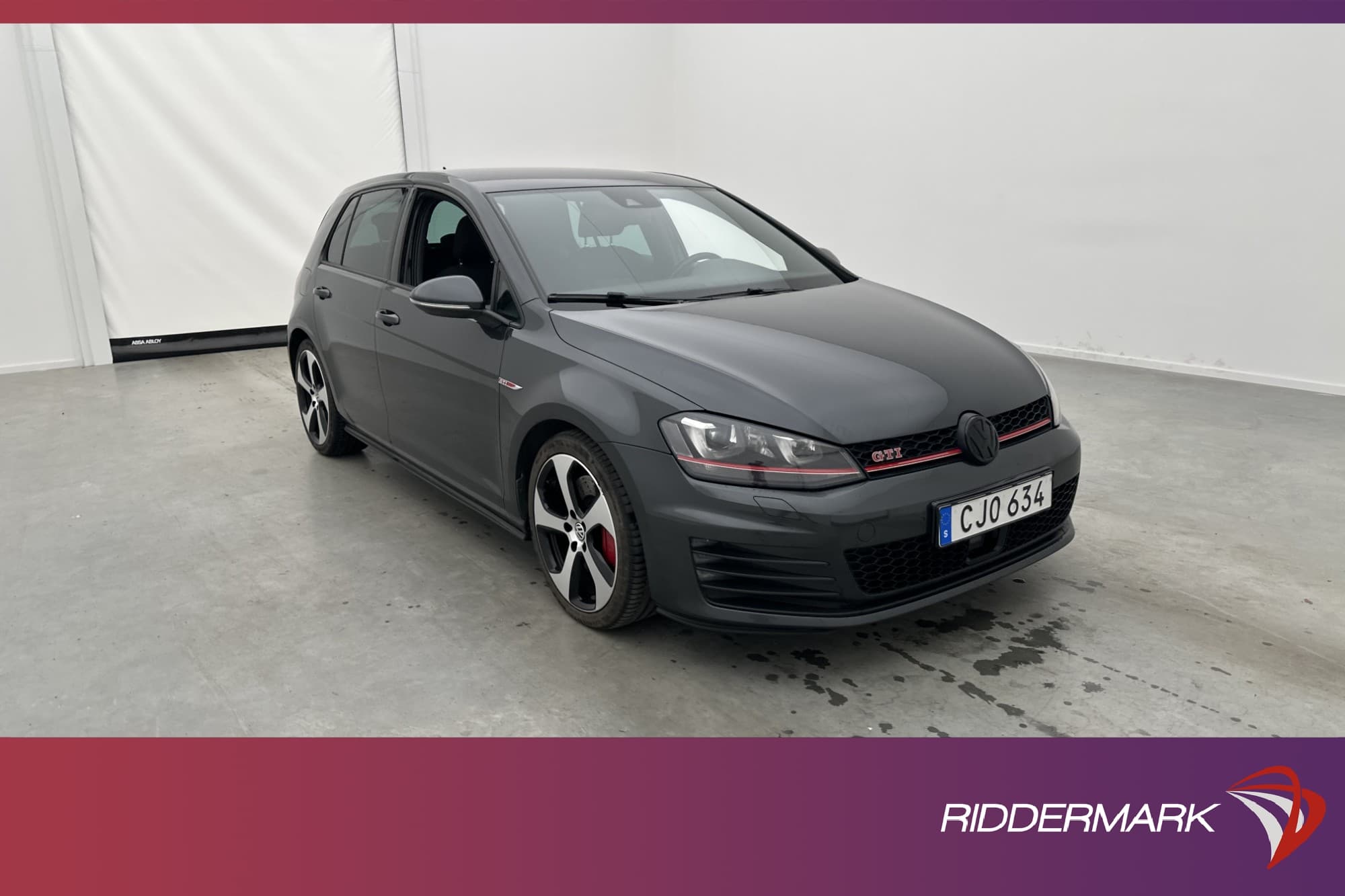 Volkswagen Golf GTI 230hk