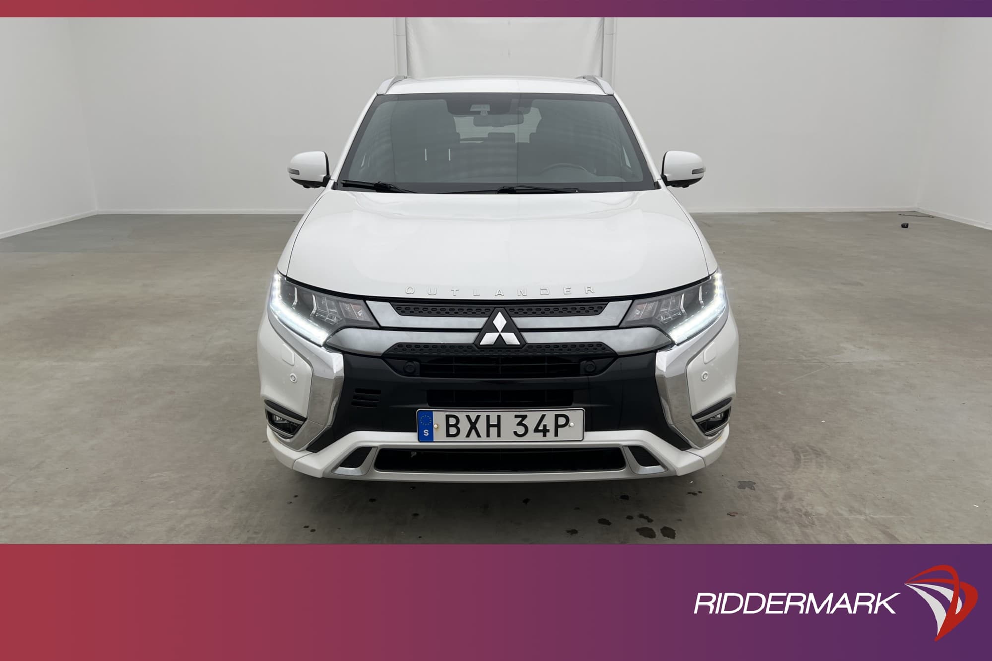 Mitsubishi Outlander PHEV 4WD Business X