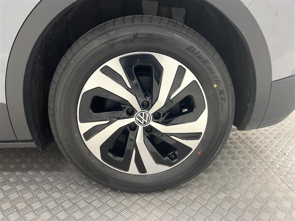 Volkswagen ID.4 Pure Performance 170hk Navigation Dragkrokinteriör
