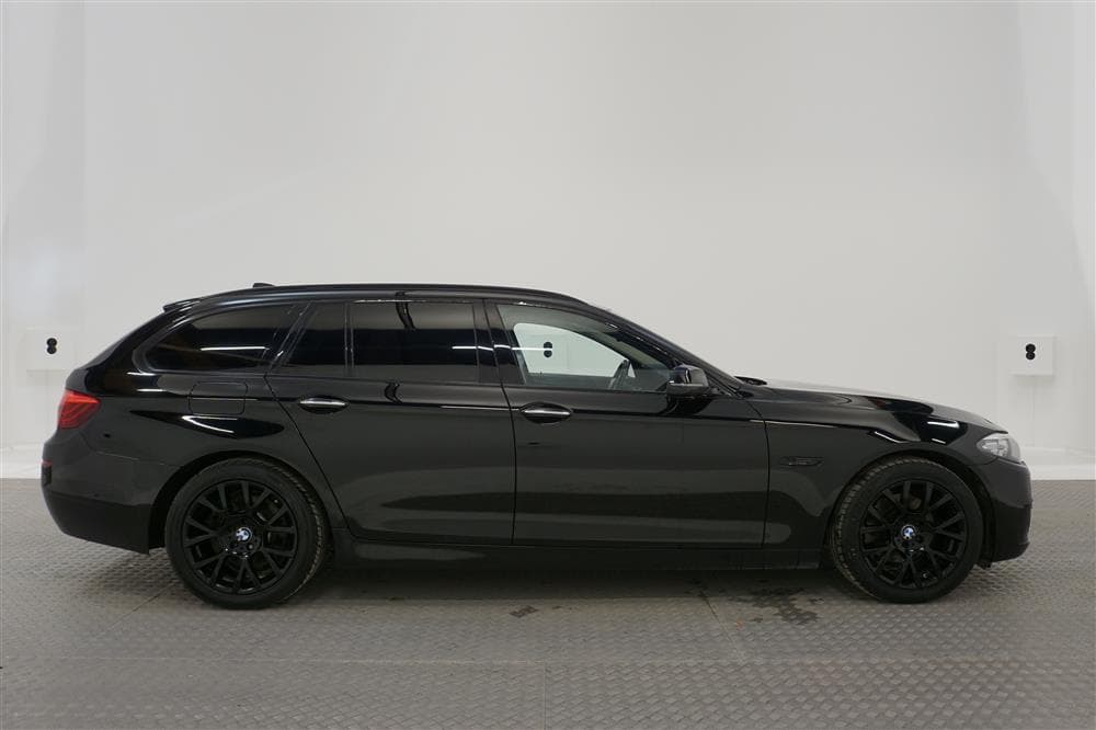 BMW 520d xDrive 184hk Luxury Line Navi Skinn Keylessexteriör