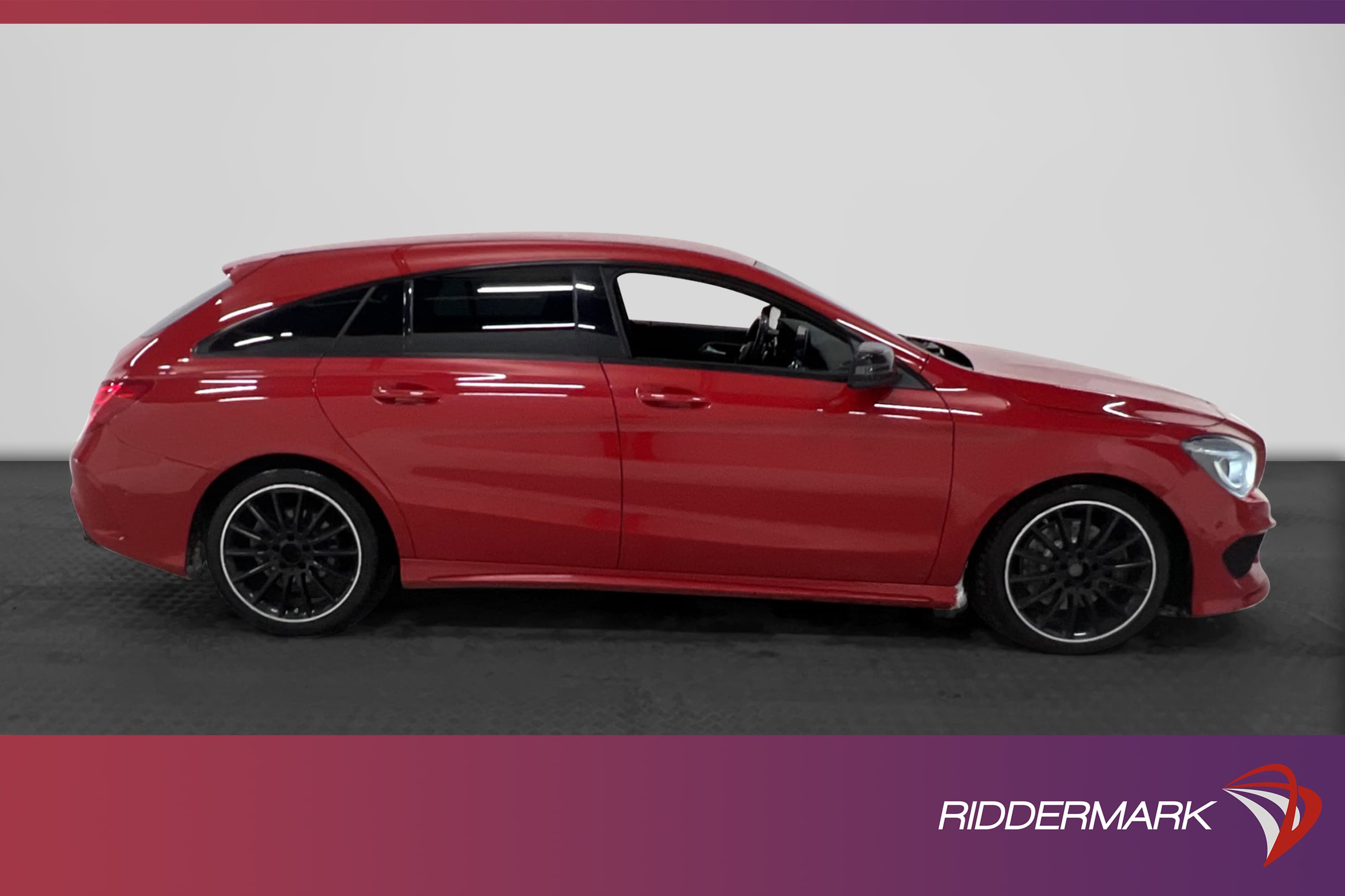 Mercedes-Benz CLA 220 d 177hk AMG Night Package Kamera Drag