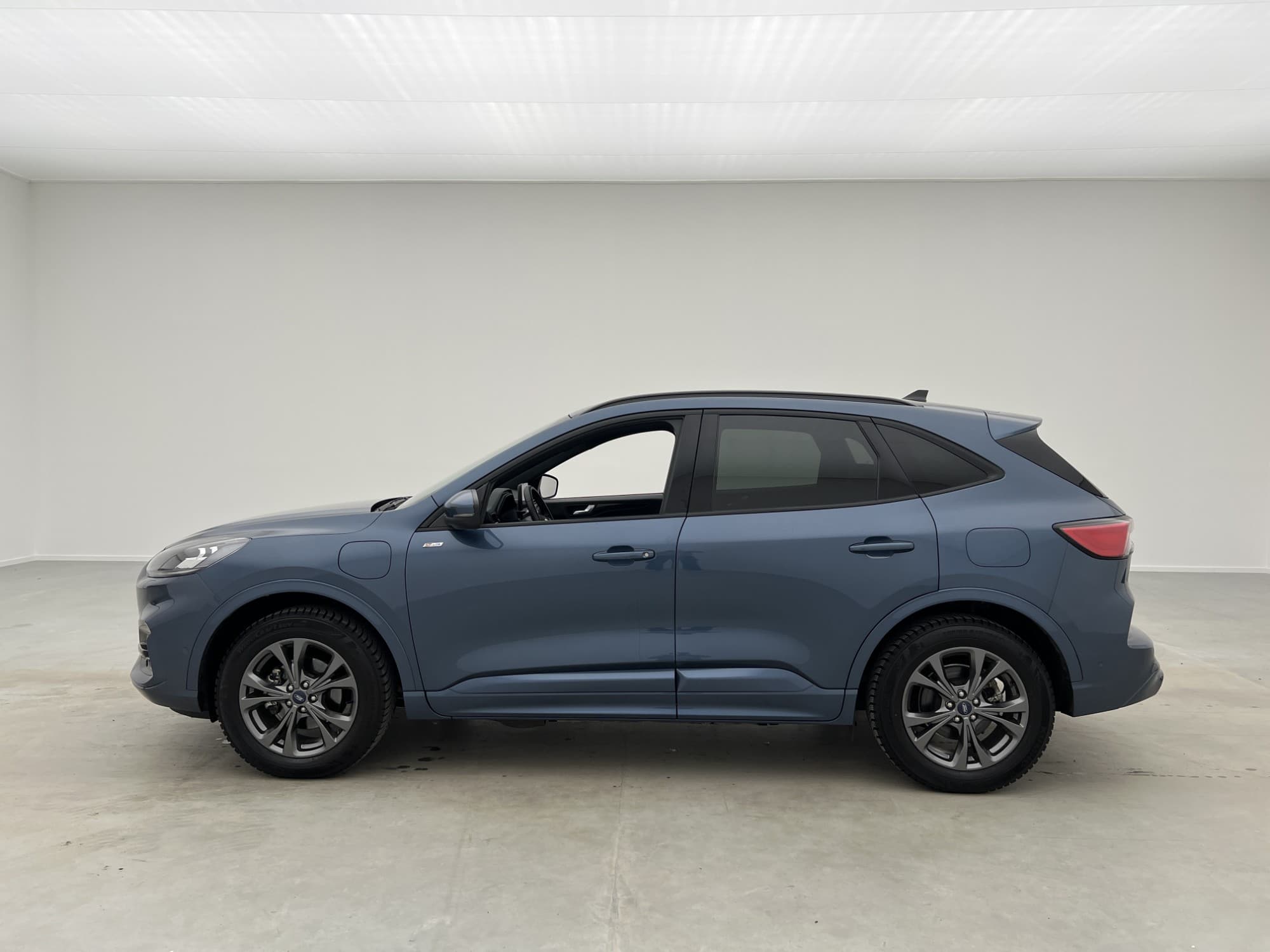 Ford Kuga PHEV 225hk ST-line