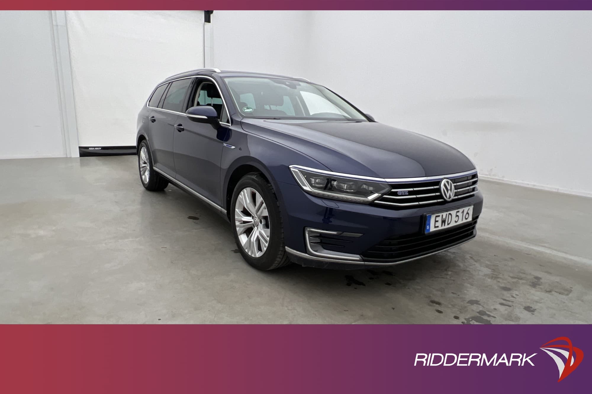 Volkswagen Passat GTE 218hk Pano Cockpit Värmare Kamera Drag
