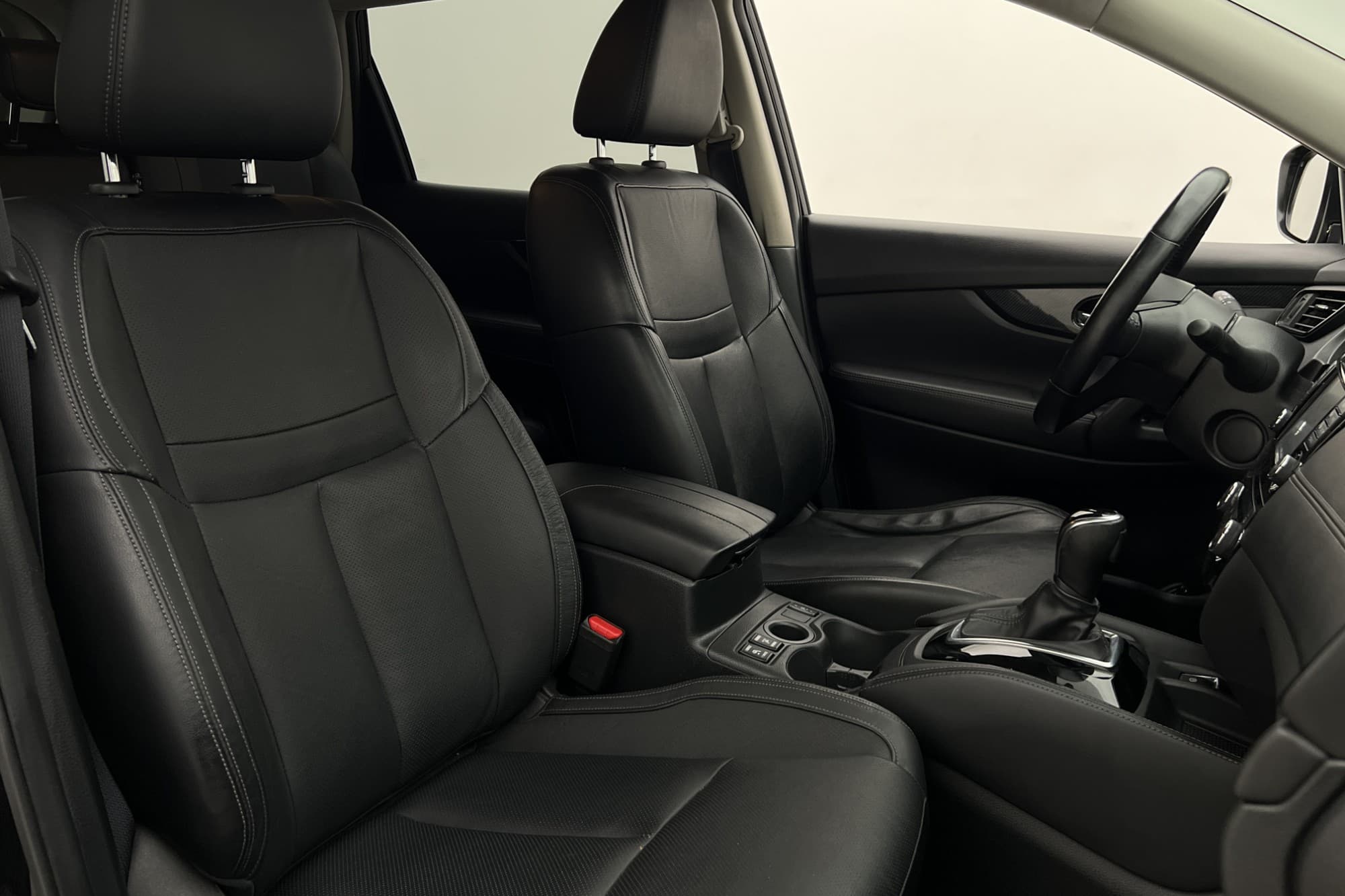 Nissan X-Trail 130hk Tekna BOSE Dragkrok 360° Navi Skinn