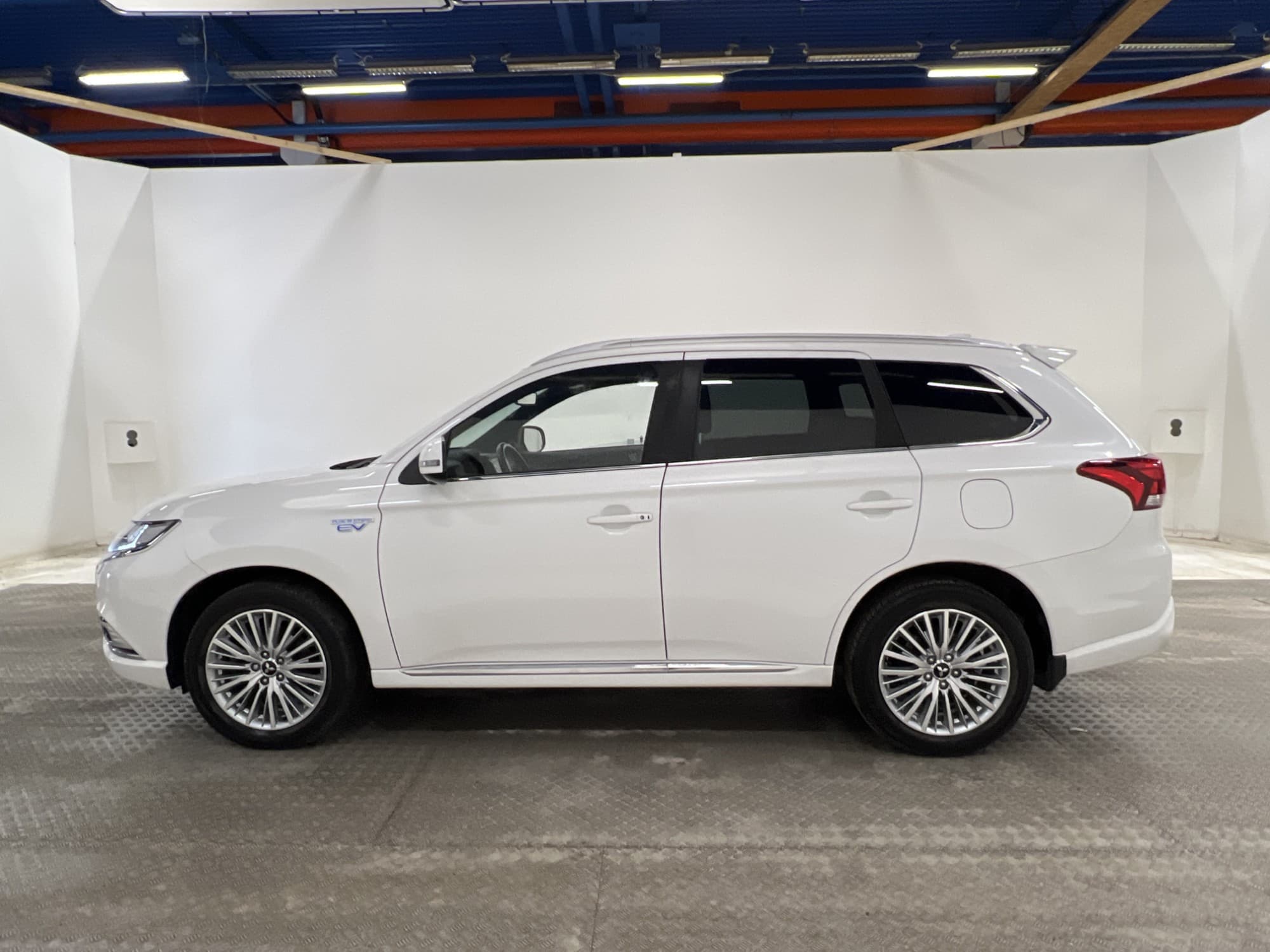 Mitsubishi Outlander PHEV 4WD 230hk