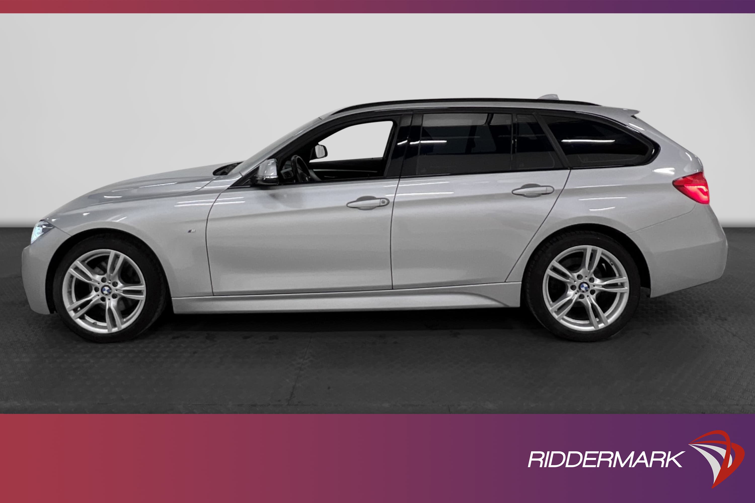 BMW 330i