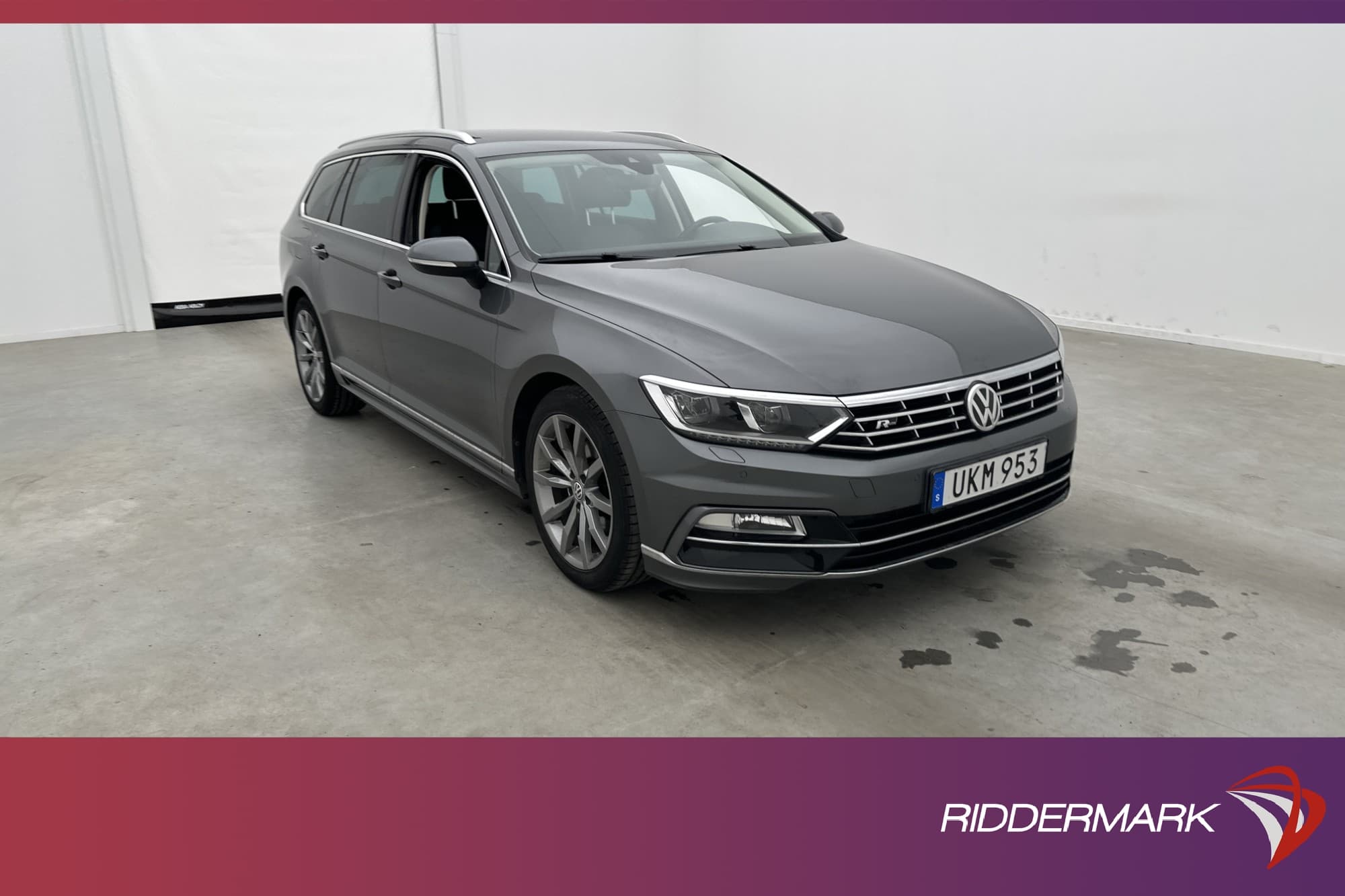 Volkswagen Passat 2.0 220hk