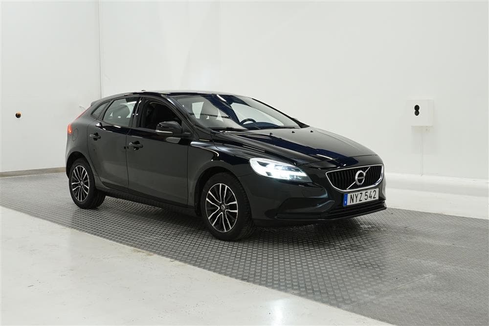 Volvo V40 T2 122hk