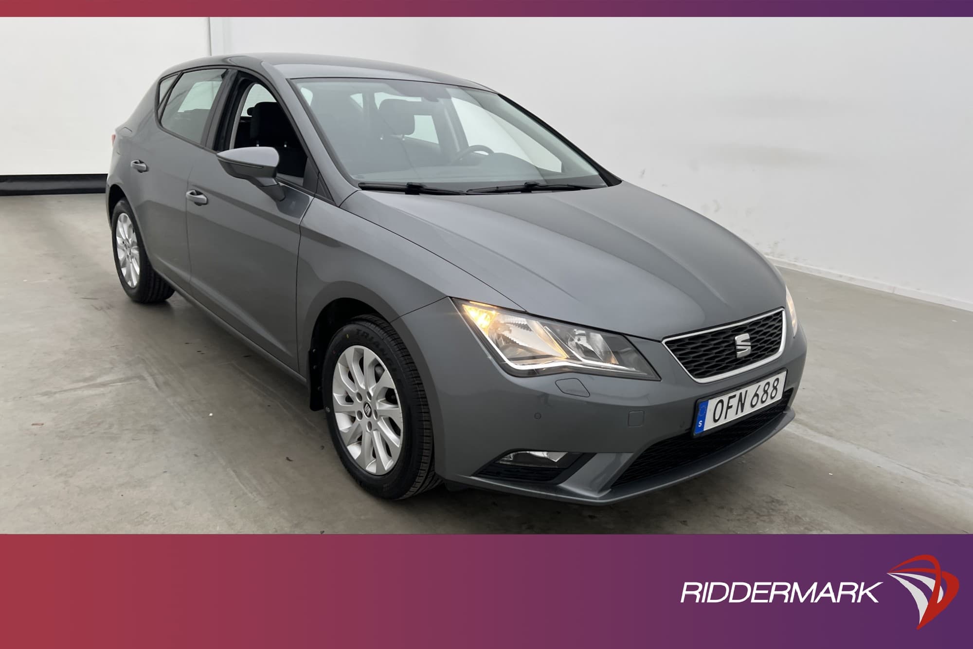 SEAT Leon 1.2 TSI 110hk Farthållare P-Sensorer Bluetooth