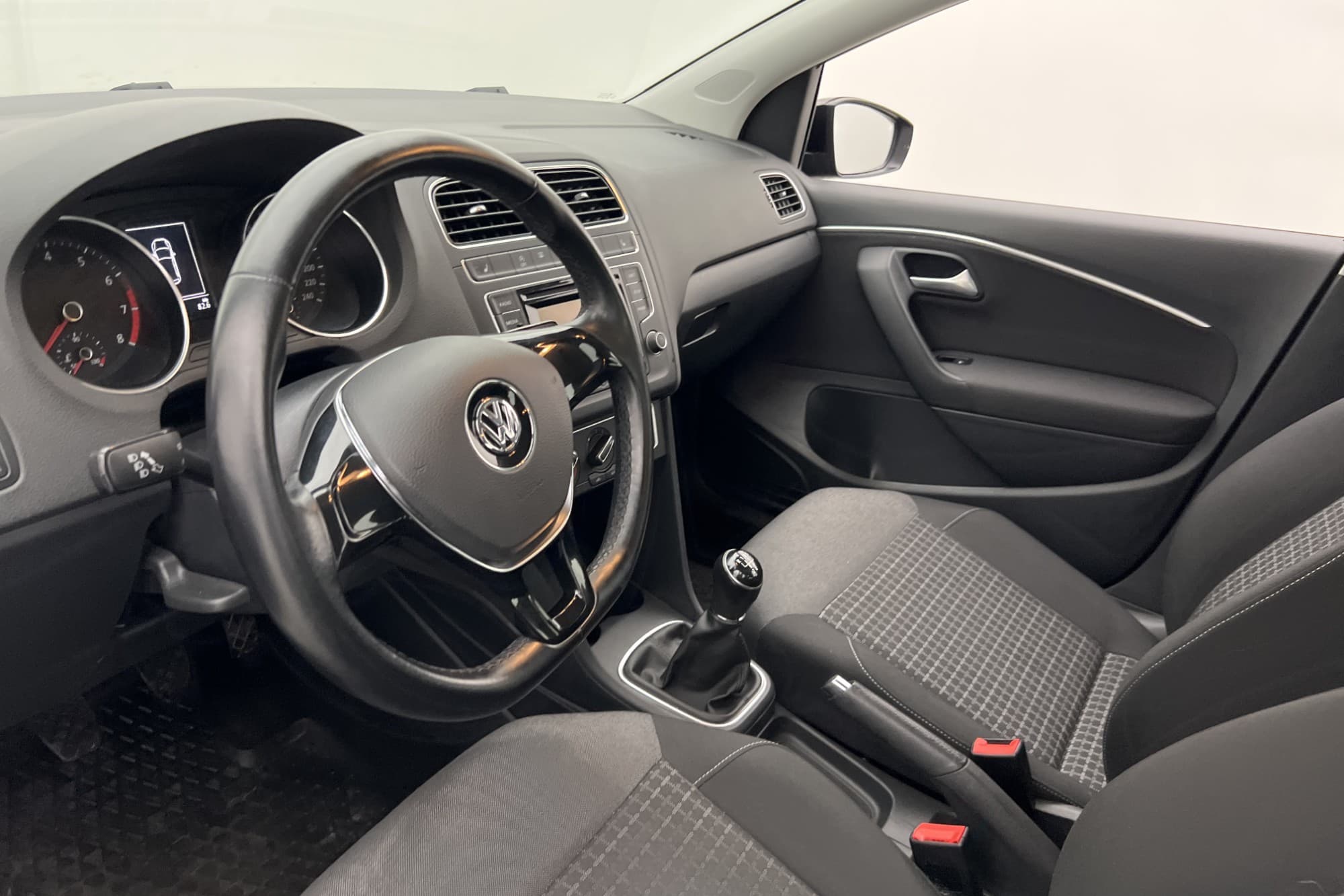 Volkswagen Polo 1.2 TSI 90hk Bluetooth Låg-Skatt 0,47l/Mil