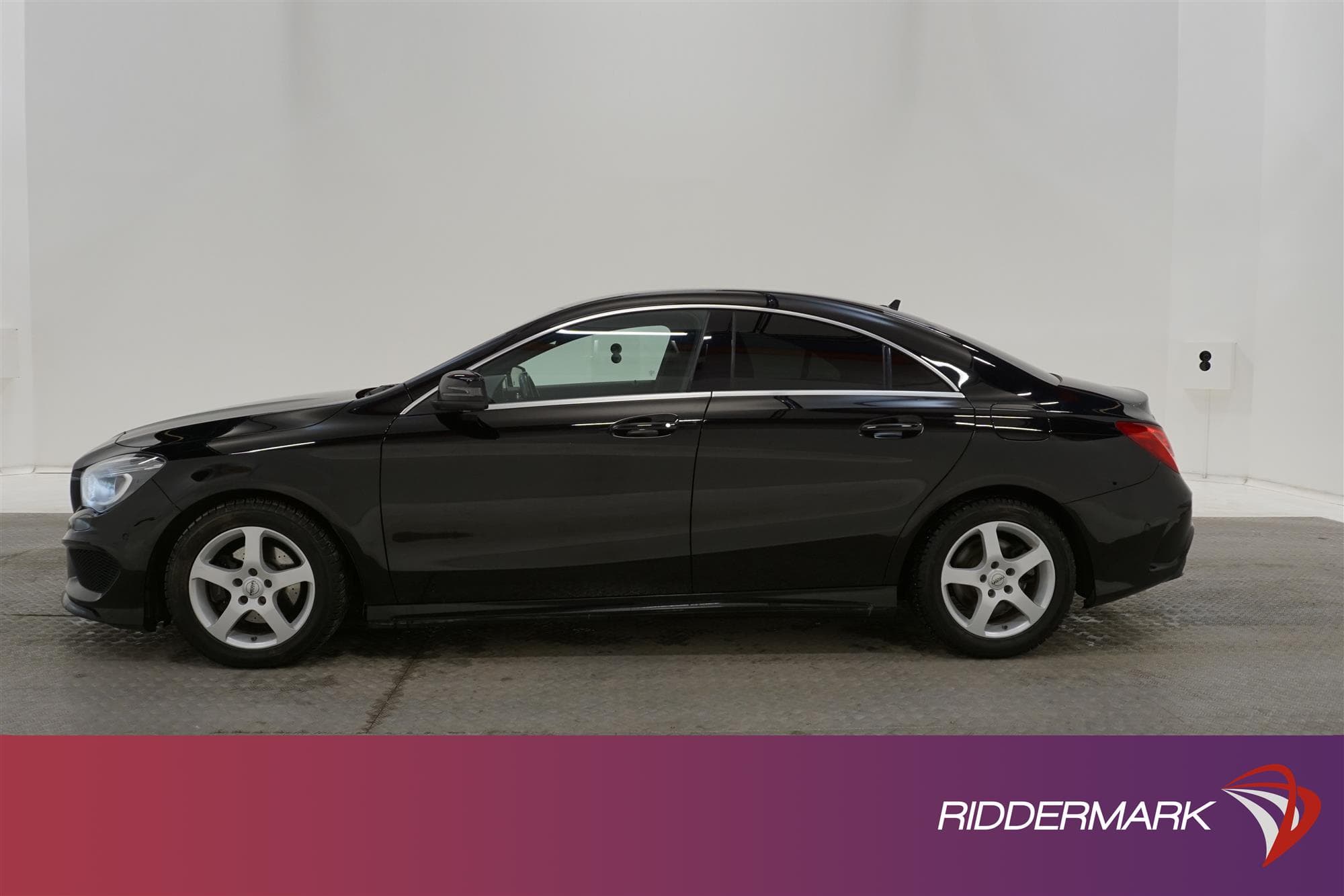 Mercedes-Benz CLA 180 122hk