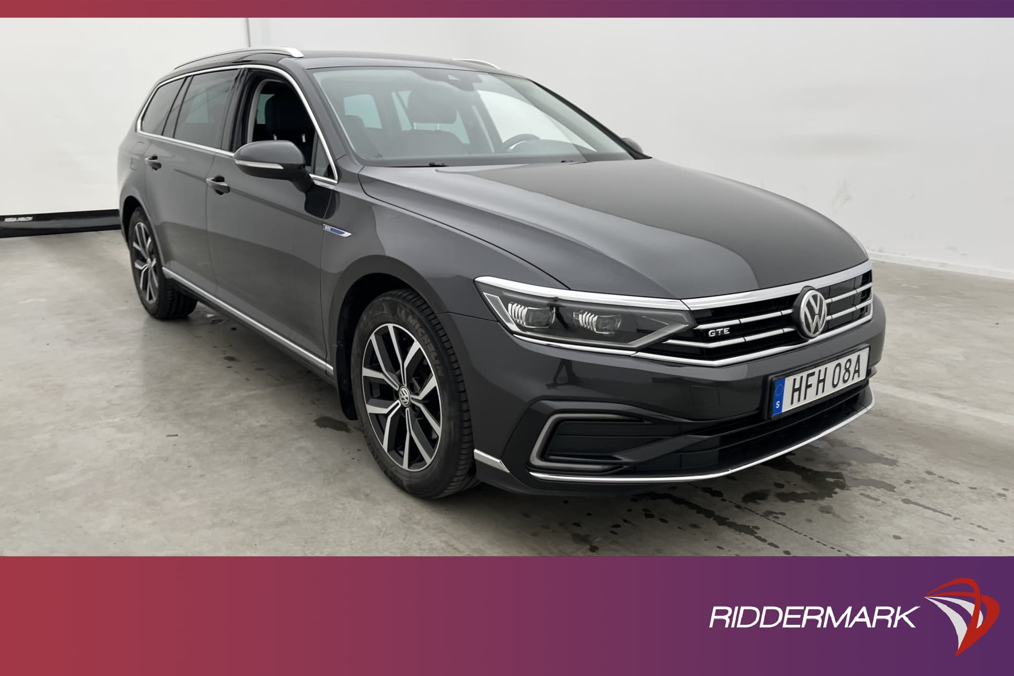 Volkswagen Passat GTE 218hk