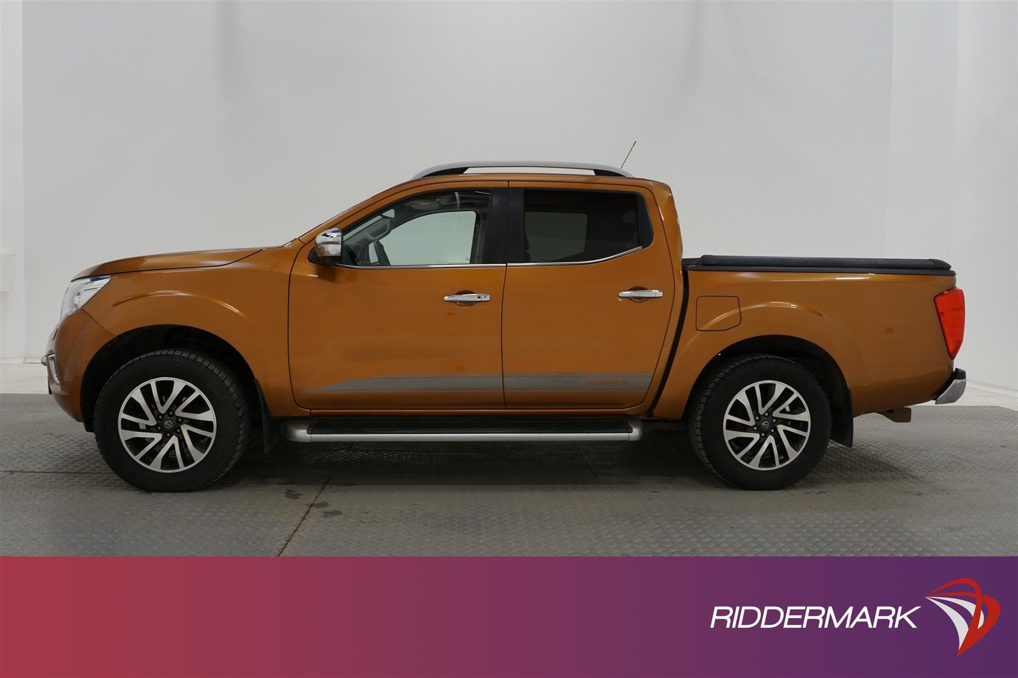 Nissan Navara 2.3dCi Automat 190hk Tekna Värmare Moms