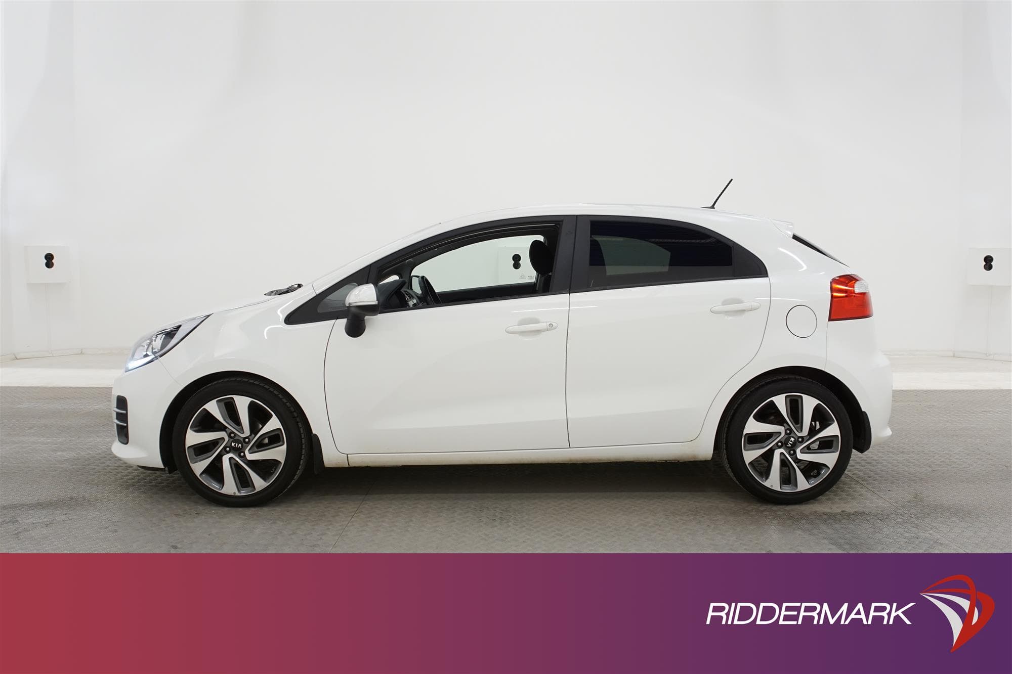 Kia Rio GLS 1.2 84hk Special EDT M-Värm Backkamera Navi