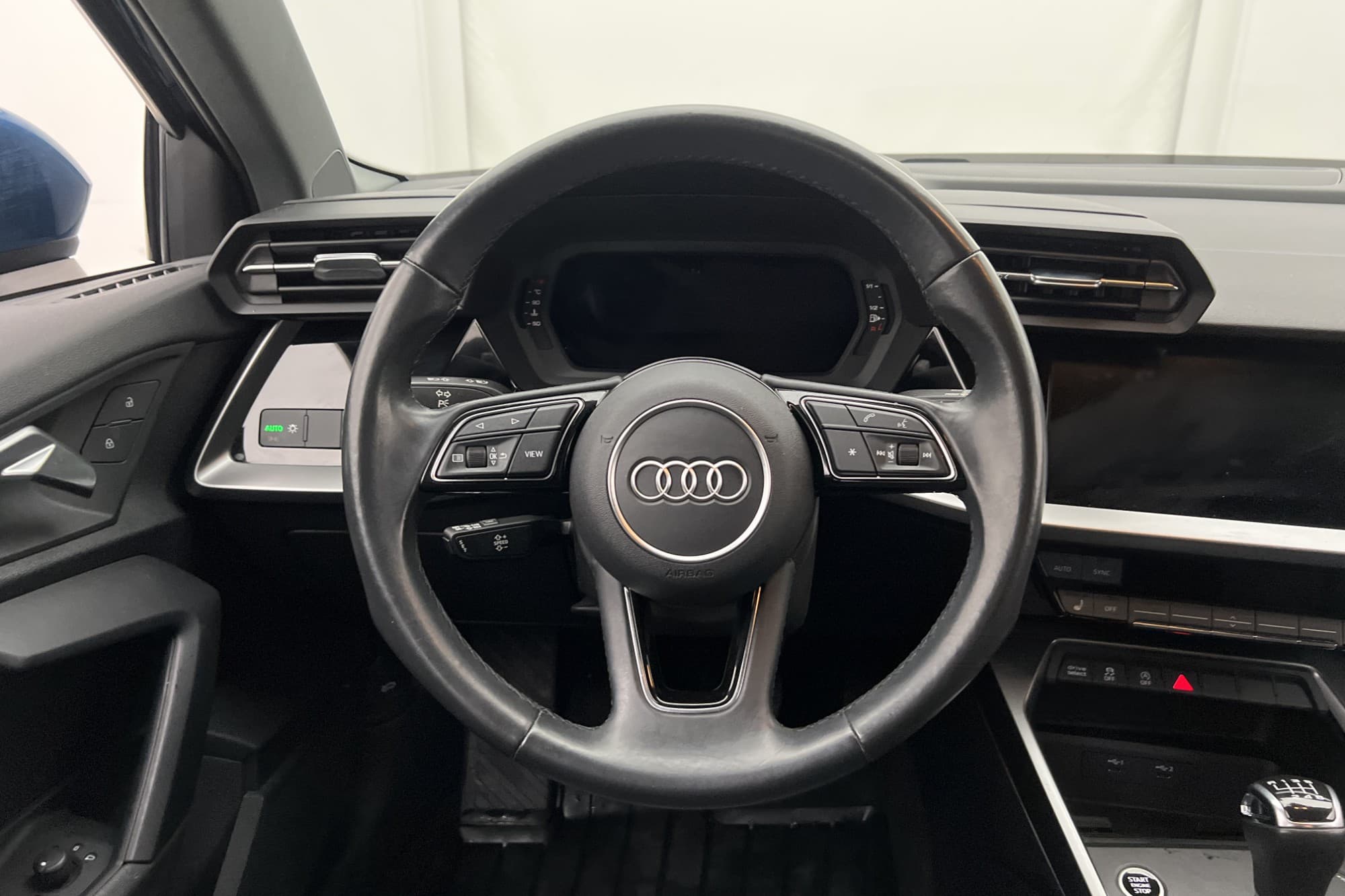 Audi A3 Sportback 35 TFSI Proline Cockpit P-Värmare Sensorer