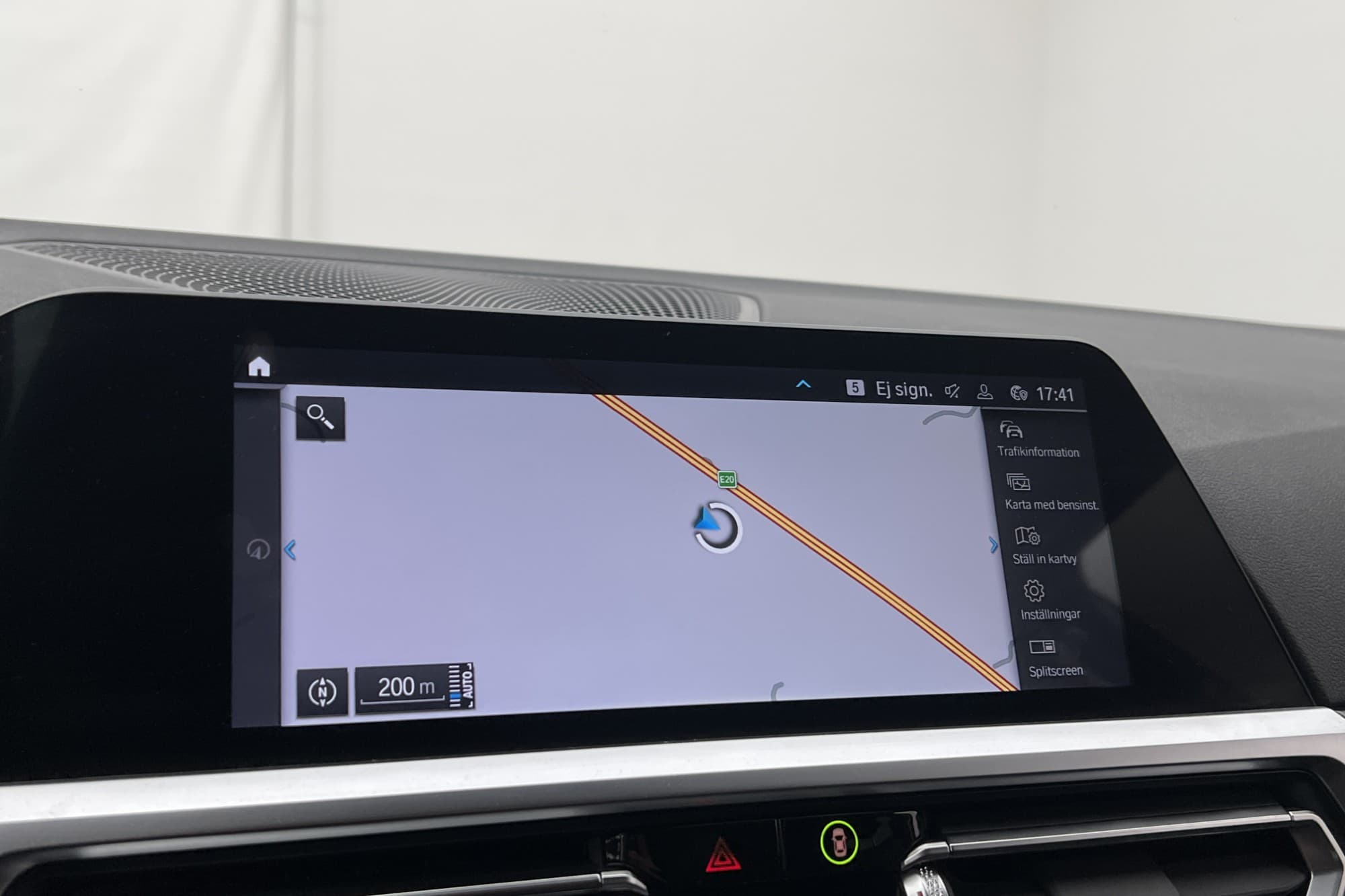 BMW 330e Touring 292hk Sport line Dragkrok Ambient 