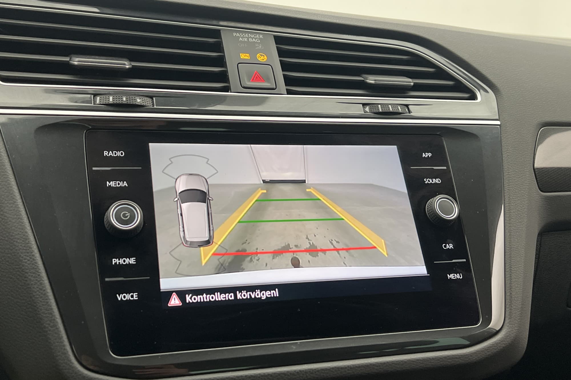 Volkswagen Tiguan 4M 190hk R-Line Cockpit P-Värm Skinn Drag