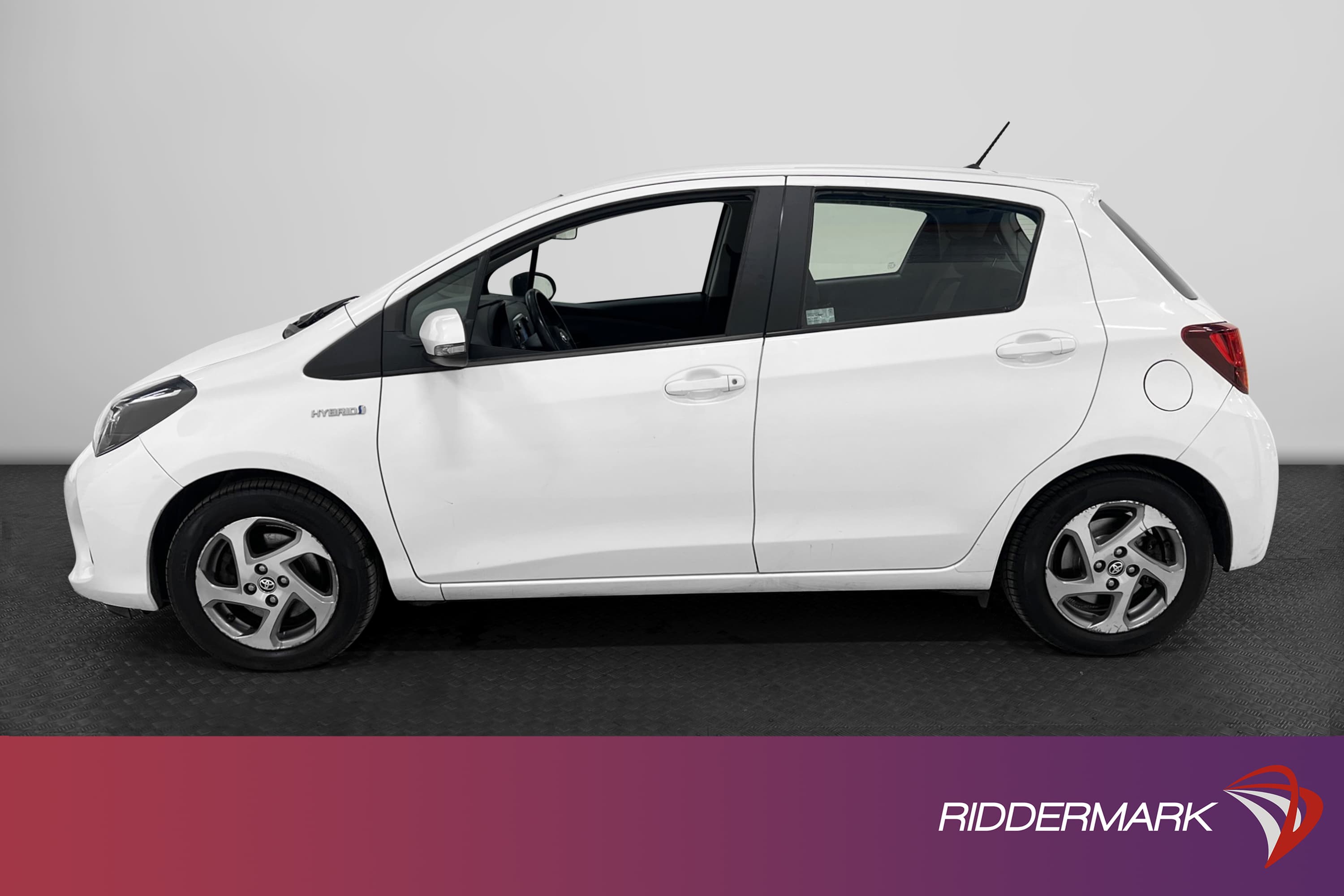 Toyota Yaris Hybrid e-CVT 101hk