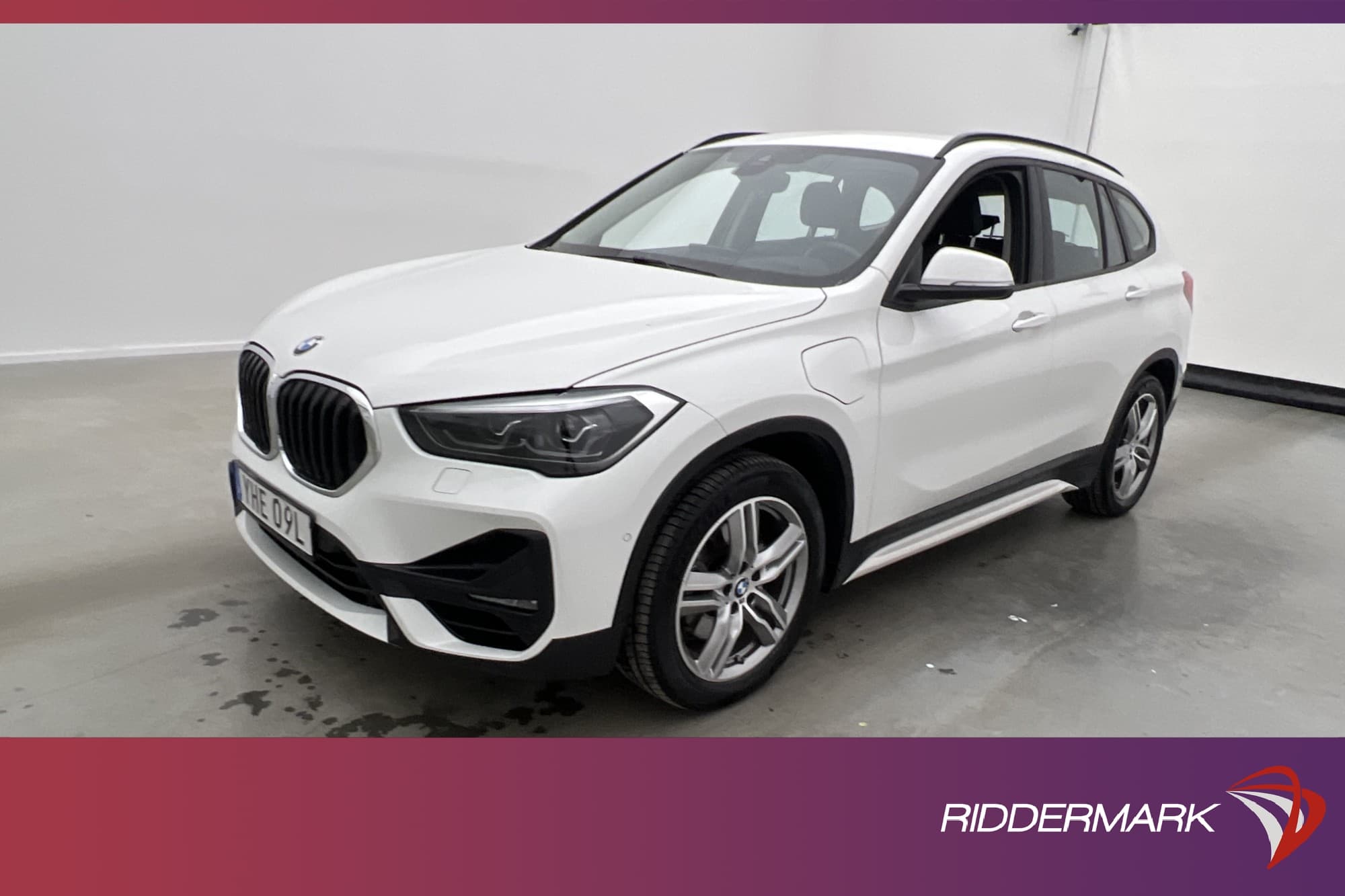 BMW X1 xDrive25e 220hk Sport Line HUD HiFi Kamera Dragkrok