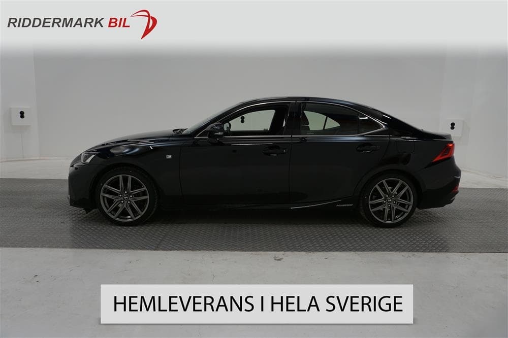 Lexus IS 300h 181hk