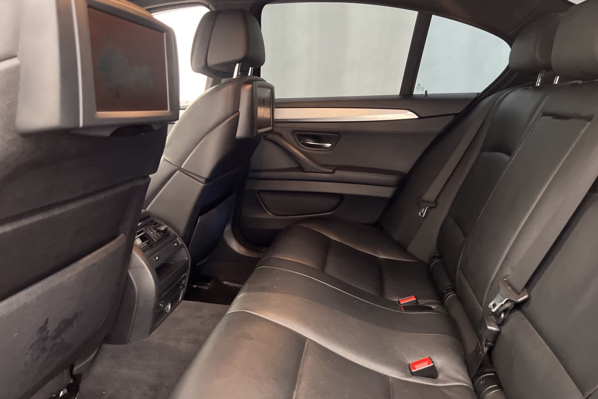 BMW 535i xDrive Sedan 306hk M Sport Navi HUD HiFi Skinn