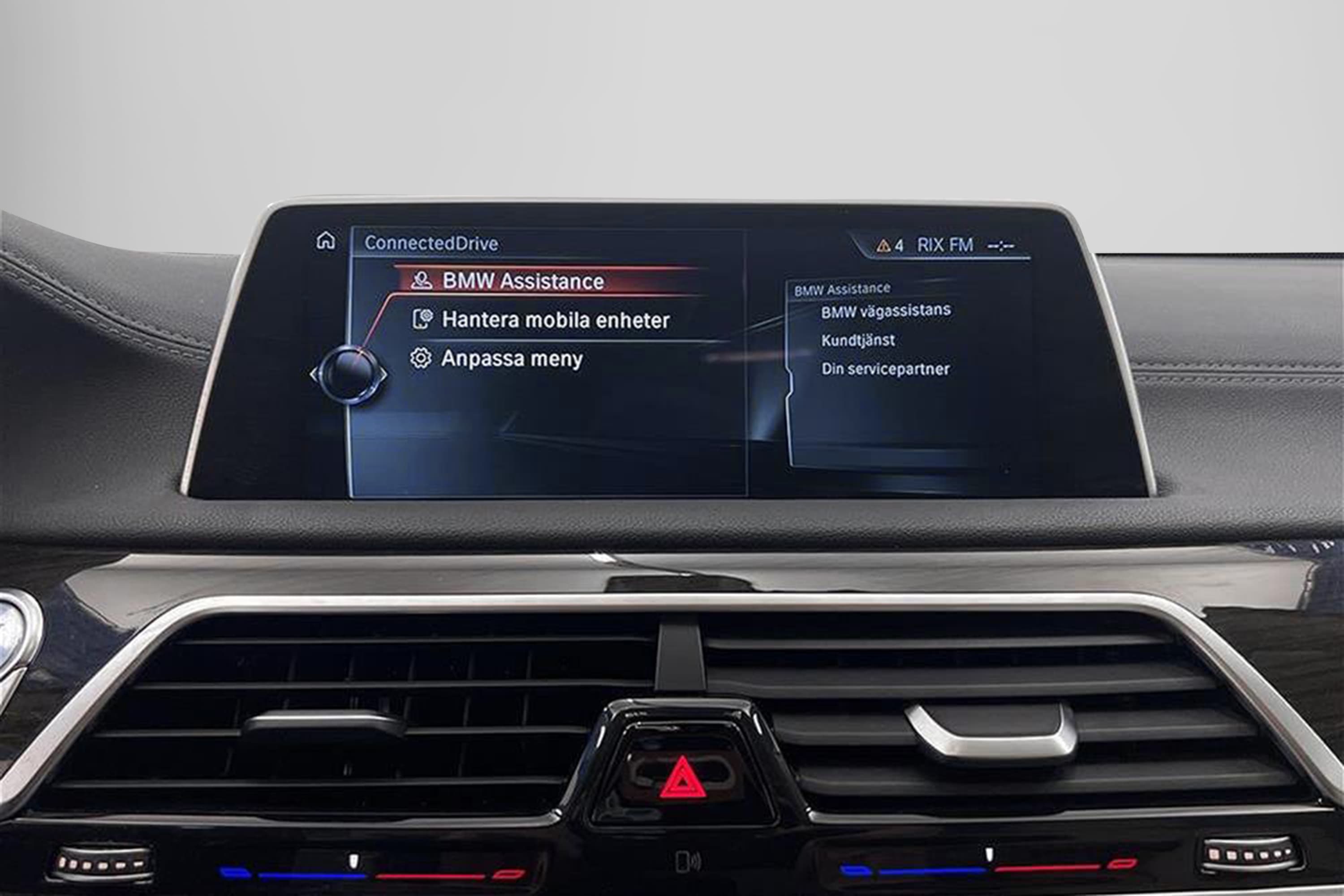BMW 730d xDrive 265hk D-värm Skinn HiFi Navi Luftfjädringinteriör