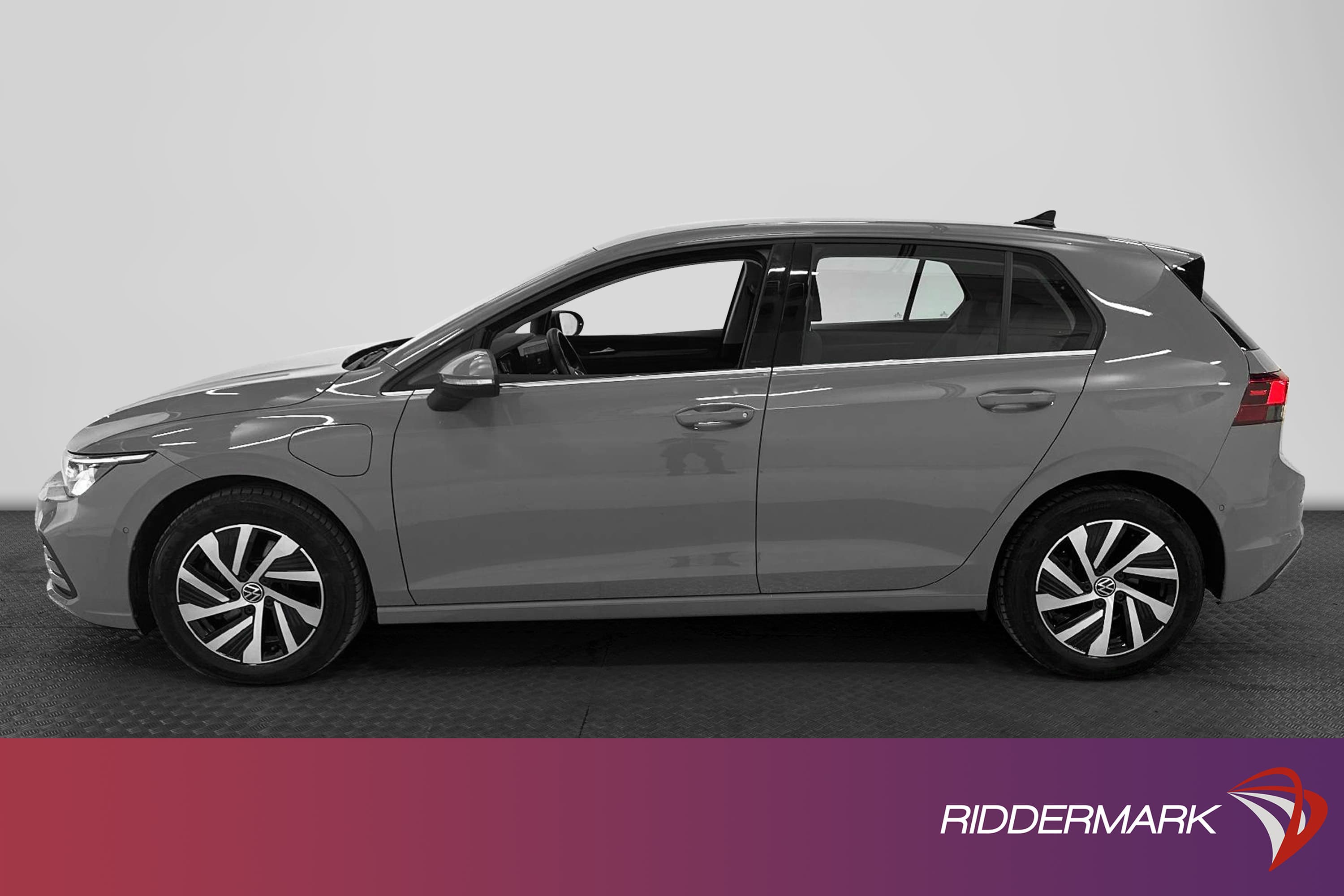 Volkswagen Golf eHybrid 204hk