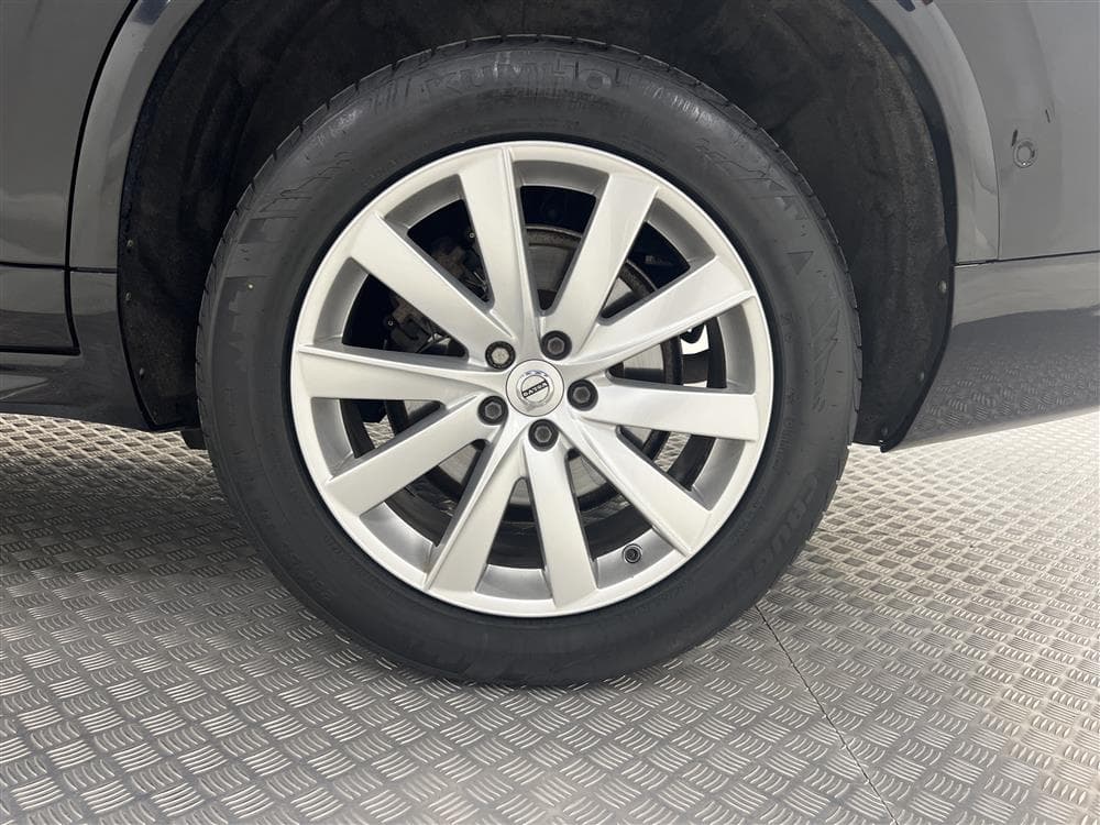 Volvo XC90 D5 225hk AWD Inscription D-Värm VOC B-Kamera Naviinteriör