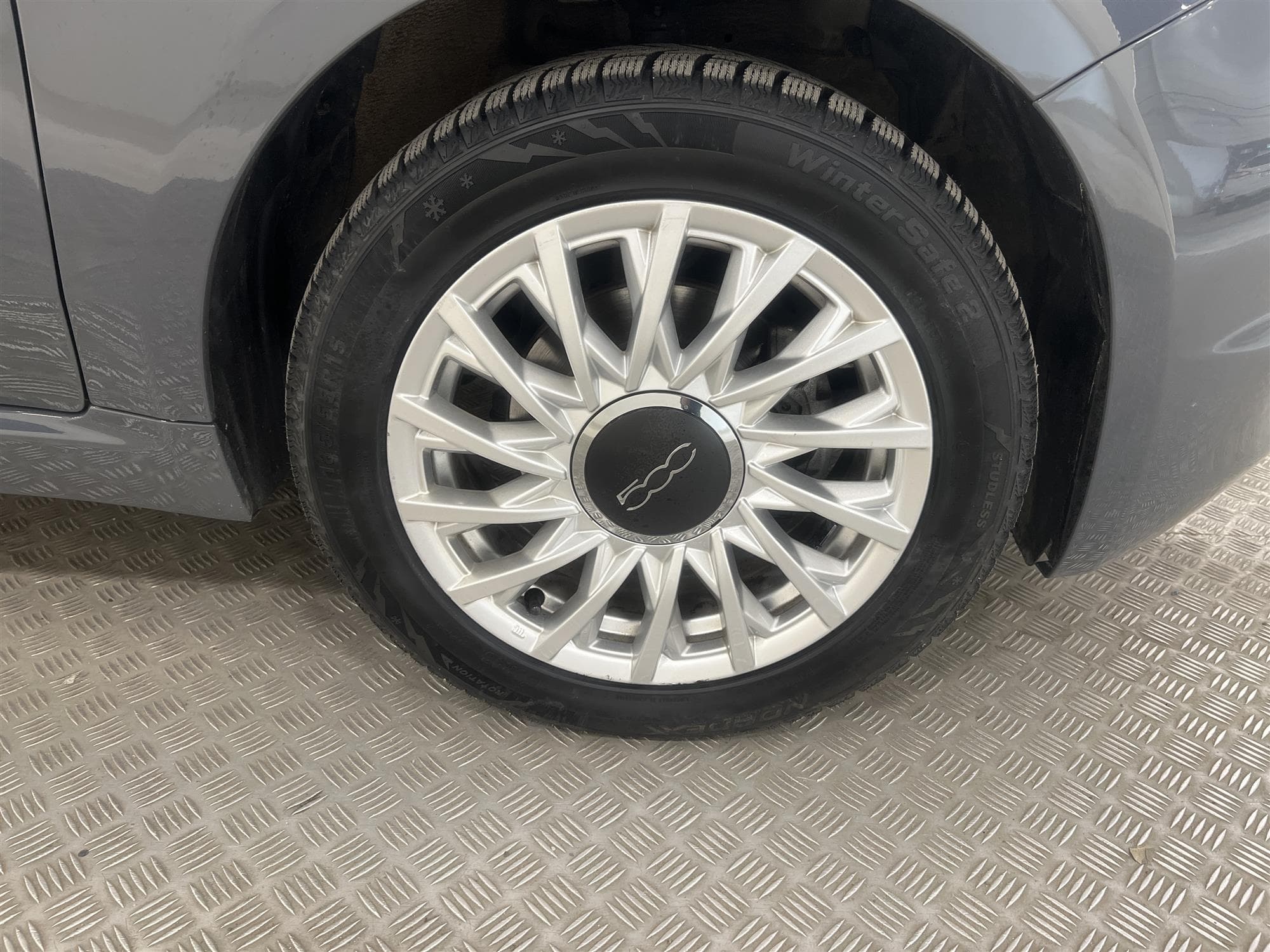 Fiat 500 1.2 69hk Panoramaglastak PDC 738kr Skatt Ny Kamrem