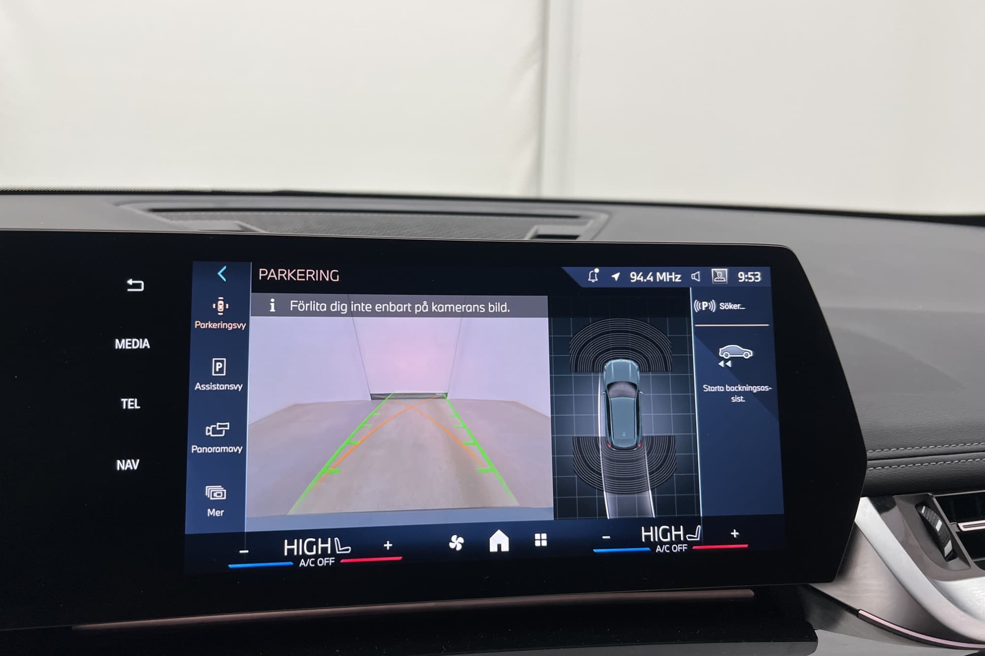 BMW X1 xDrive25e 245hk M Sport Kamera Skinn CarPlay MOMS