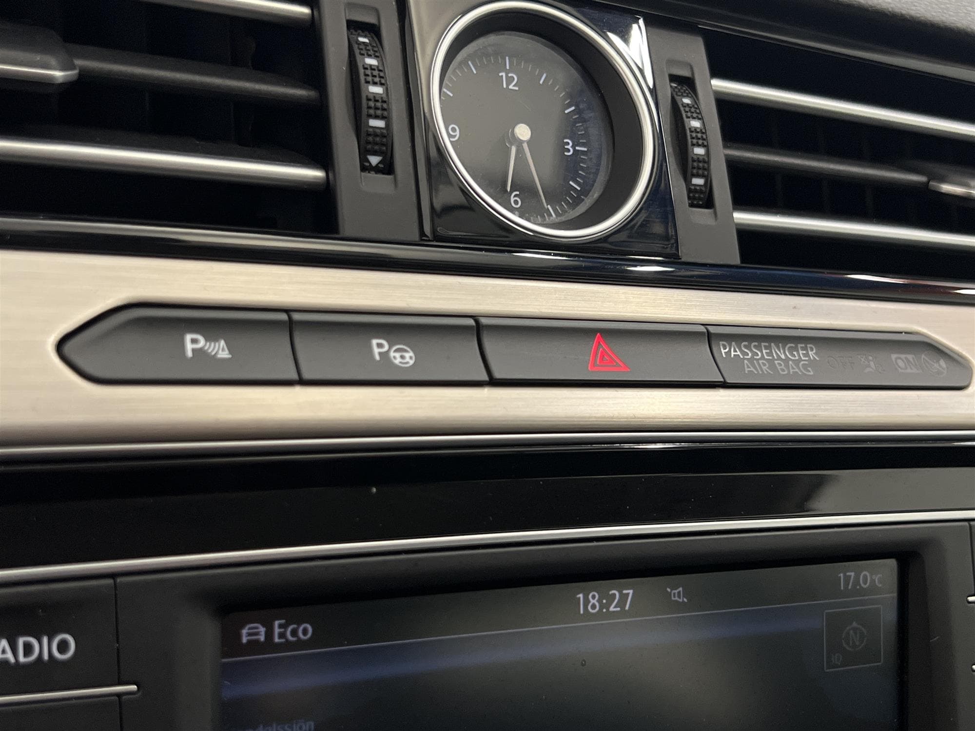 Volkswagen Passat 2.0 TDI 4M 190hk R Line B-Kamera  D-Värm