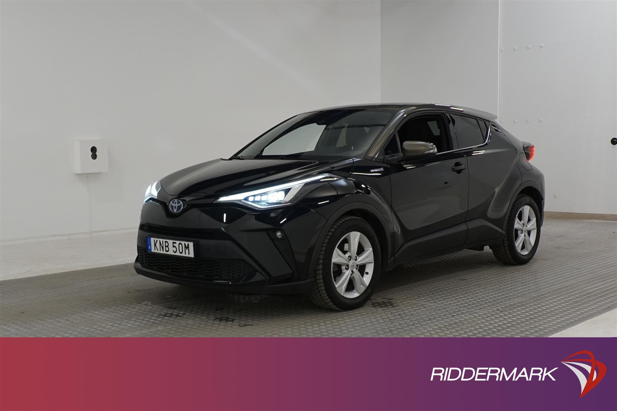 Toyota C-HR Hybrid CVT 184hk Executive JBL Navi Skinn B-Kam