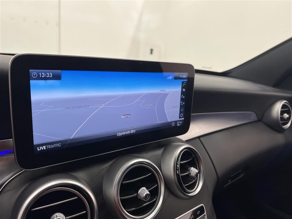 Mercedes-Benz C 300 245hk 4M AMG D-Värm Burmester Pano 360°interiör