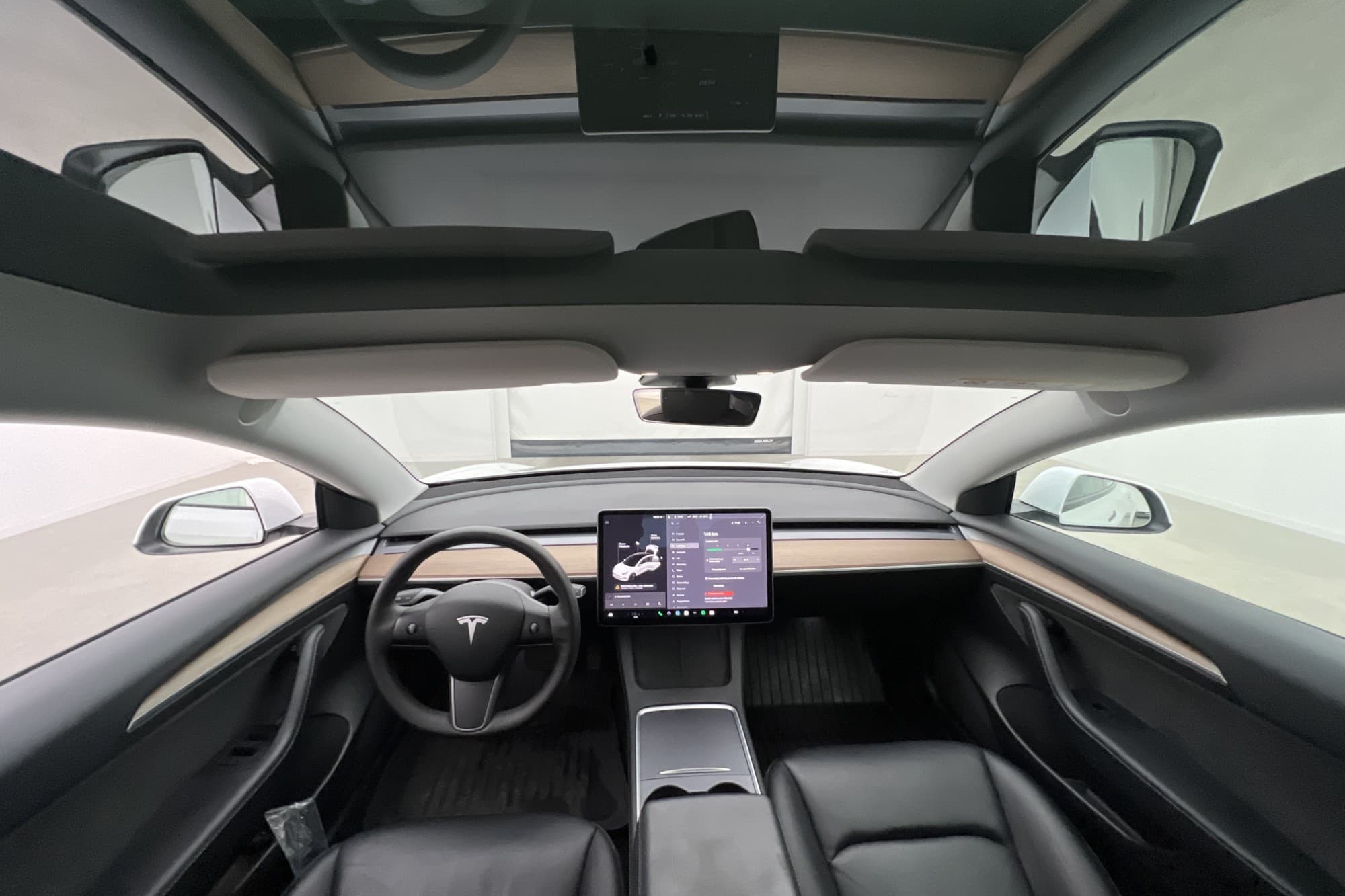 Tesla Model 3 Long Range AWD Svensksåld Autopilot