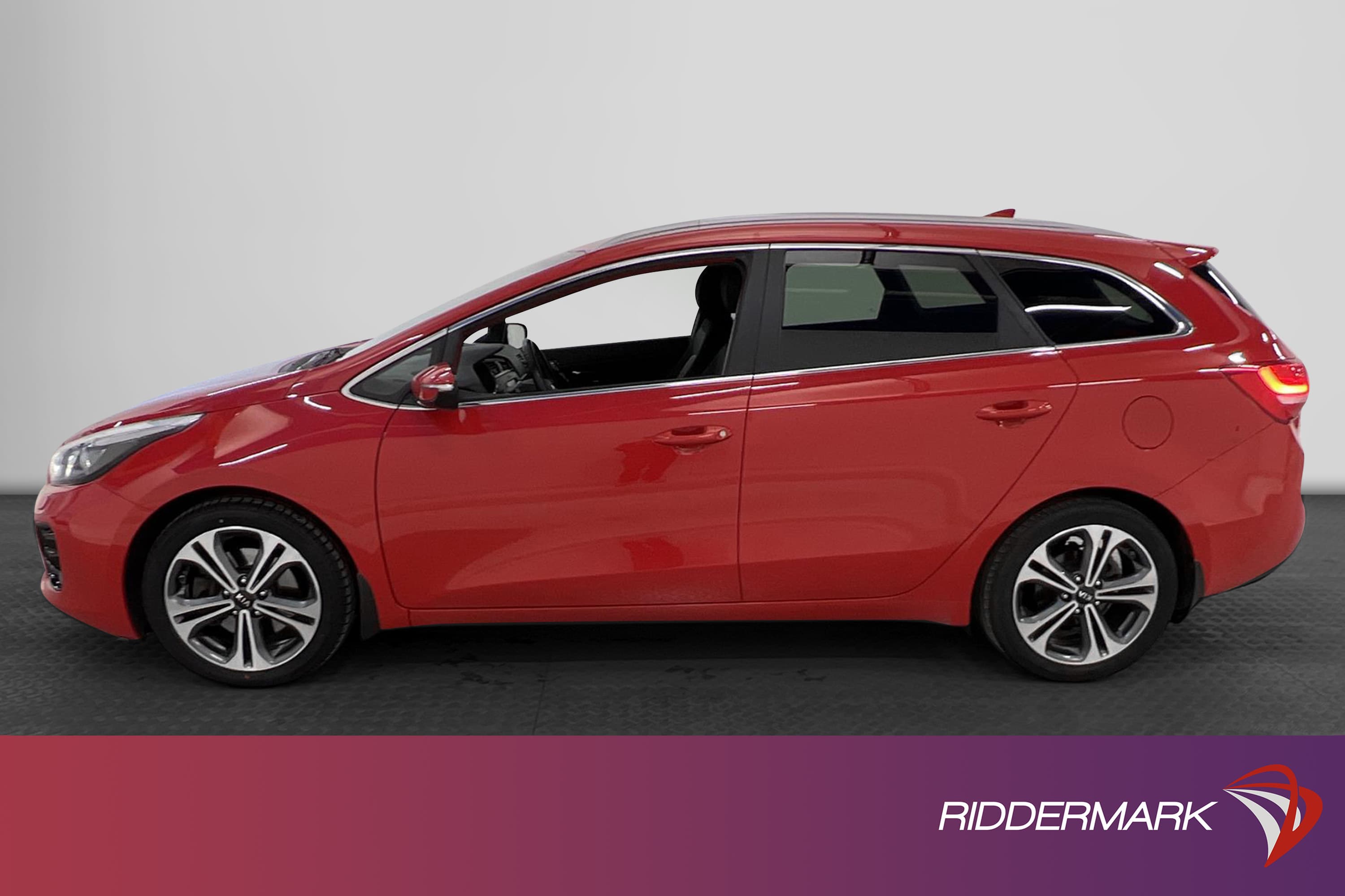 Kia Cee'd_sw 1.6 CRDi