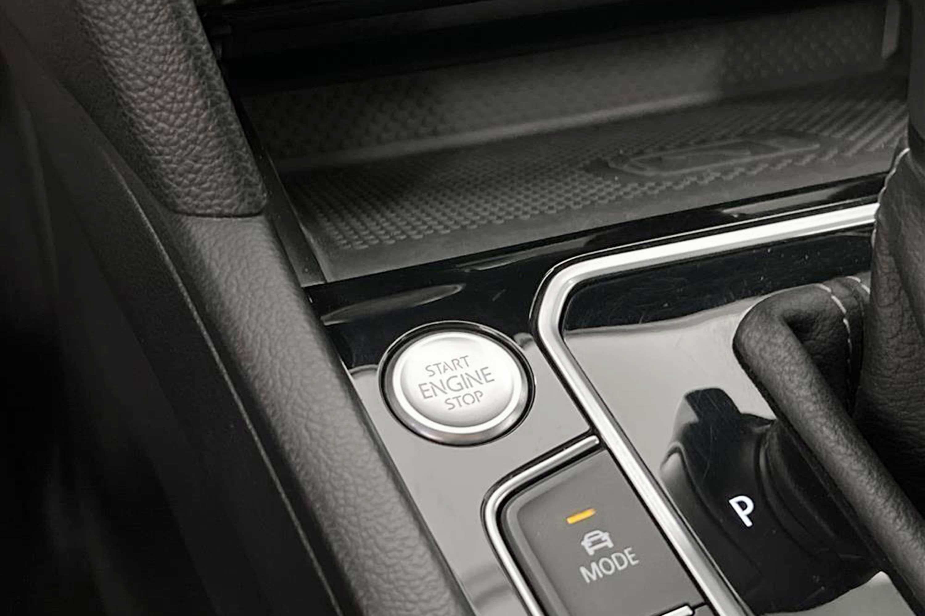 Volkswagen Passat 2.0 TDI 4M 190hk R Line D-Värm Cockpit 