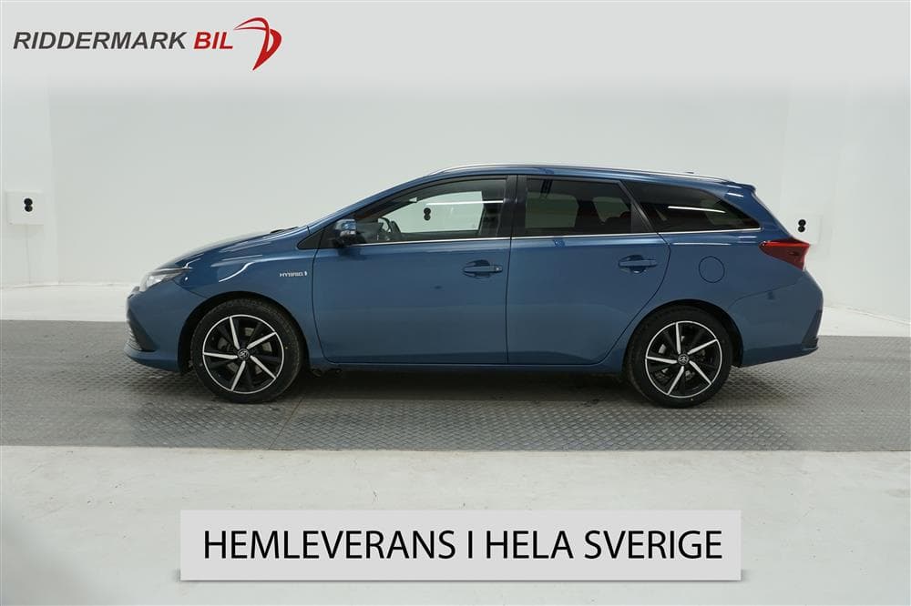 Toyota Auris 1.8 HSD Touring Sports 99hk