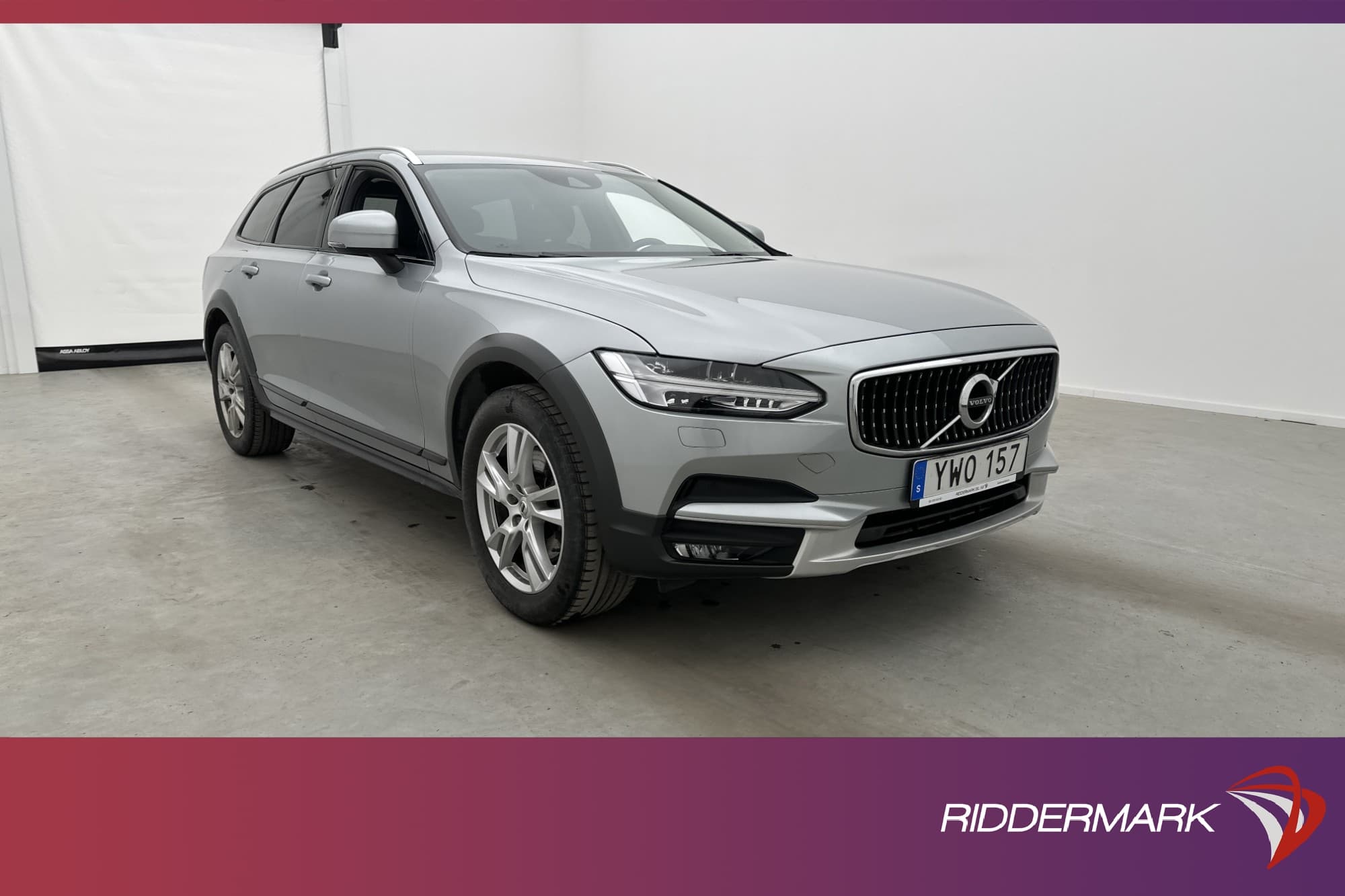 Volvo V90 Cross Country D4 AWD